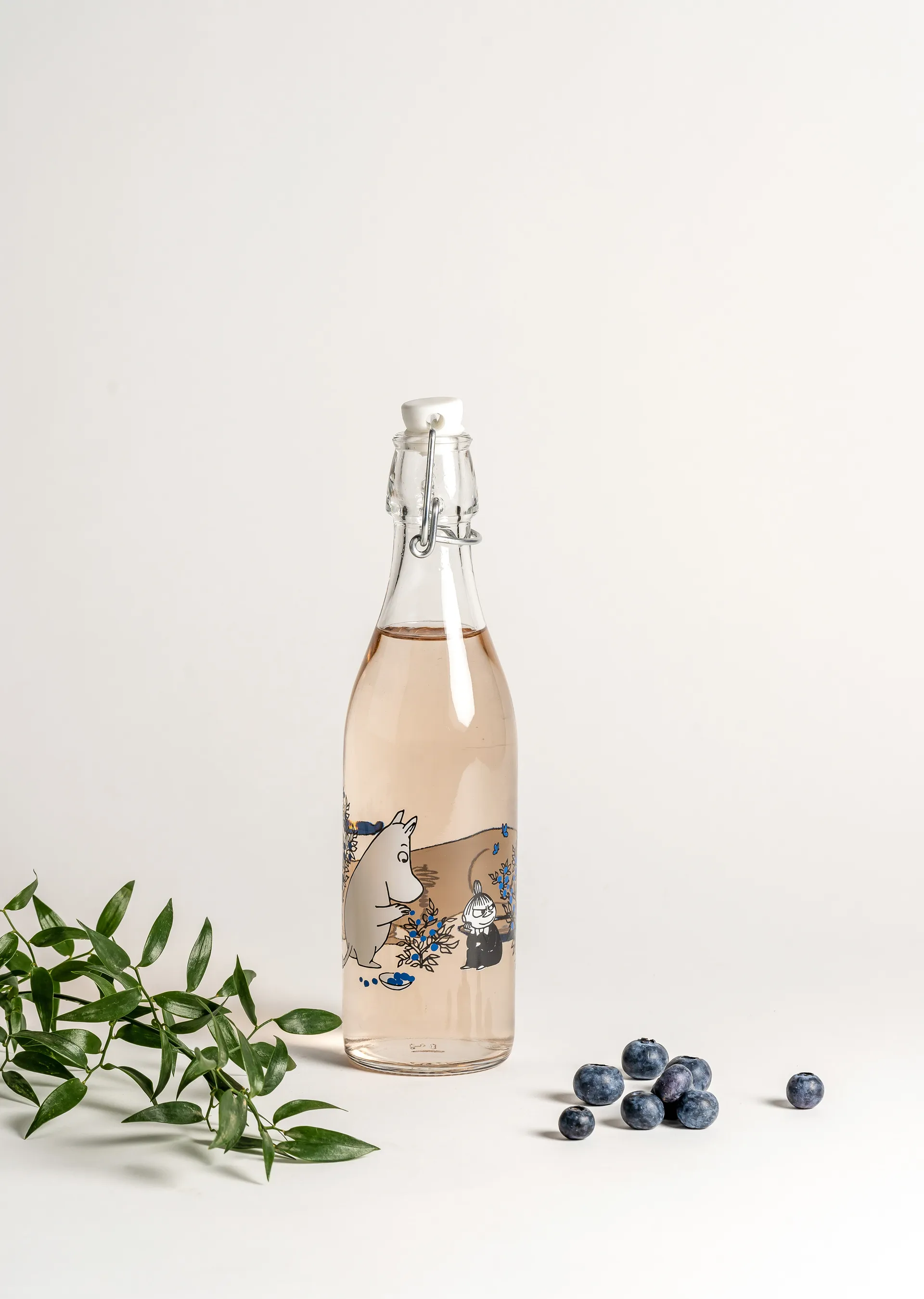 Bouteille en verre Blueberries 0,5 L, Transparent Muurla