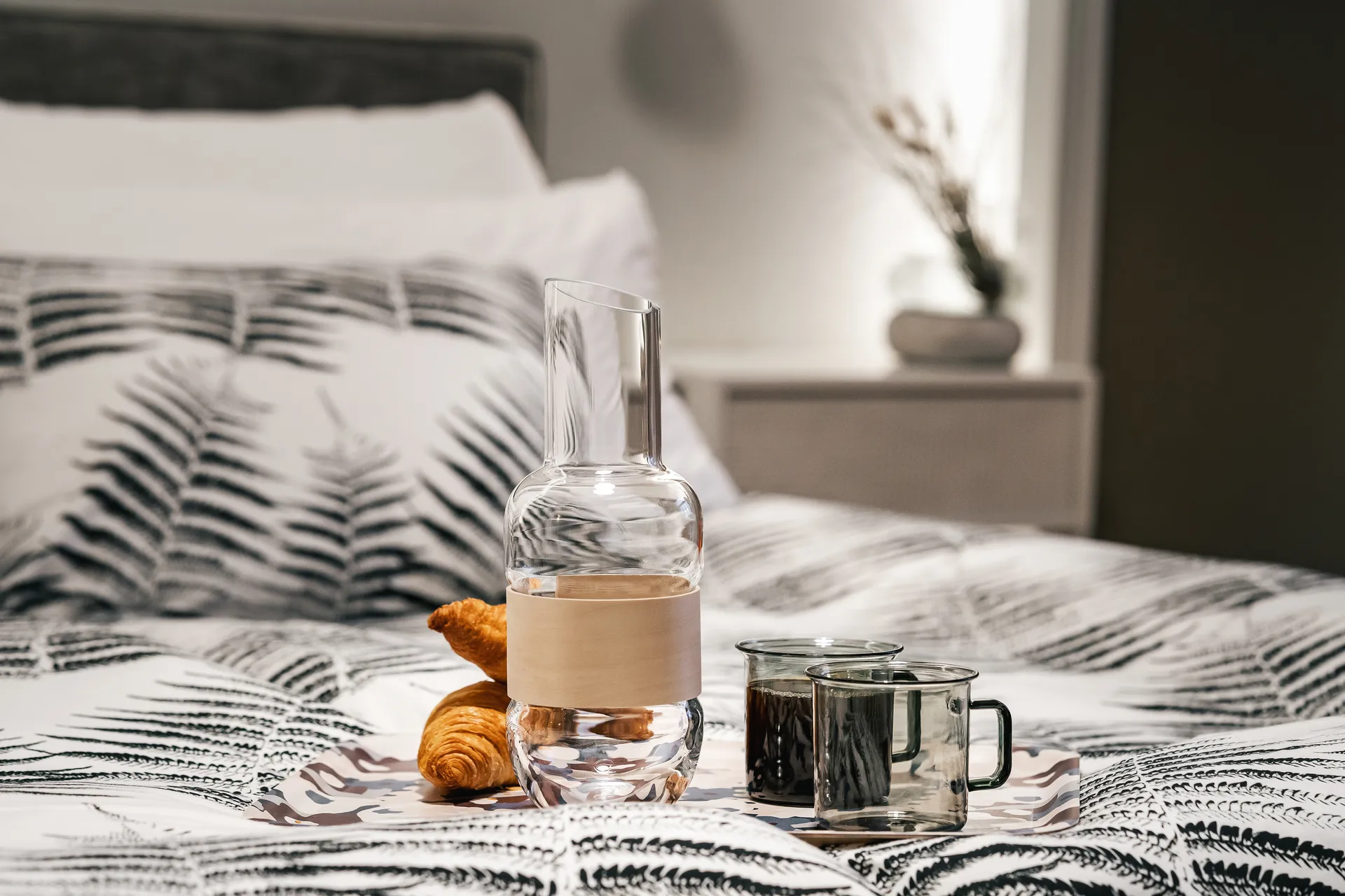 Carafe Veneer 1 L, Transparent-bouleau Muurla