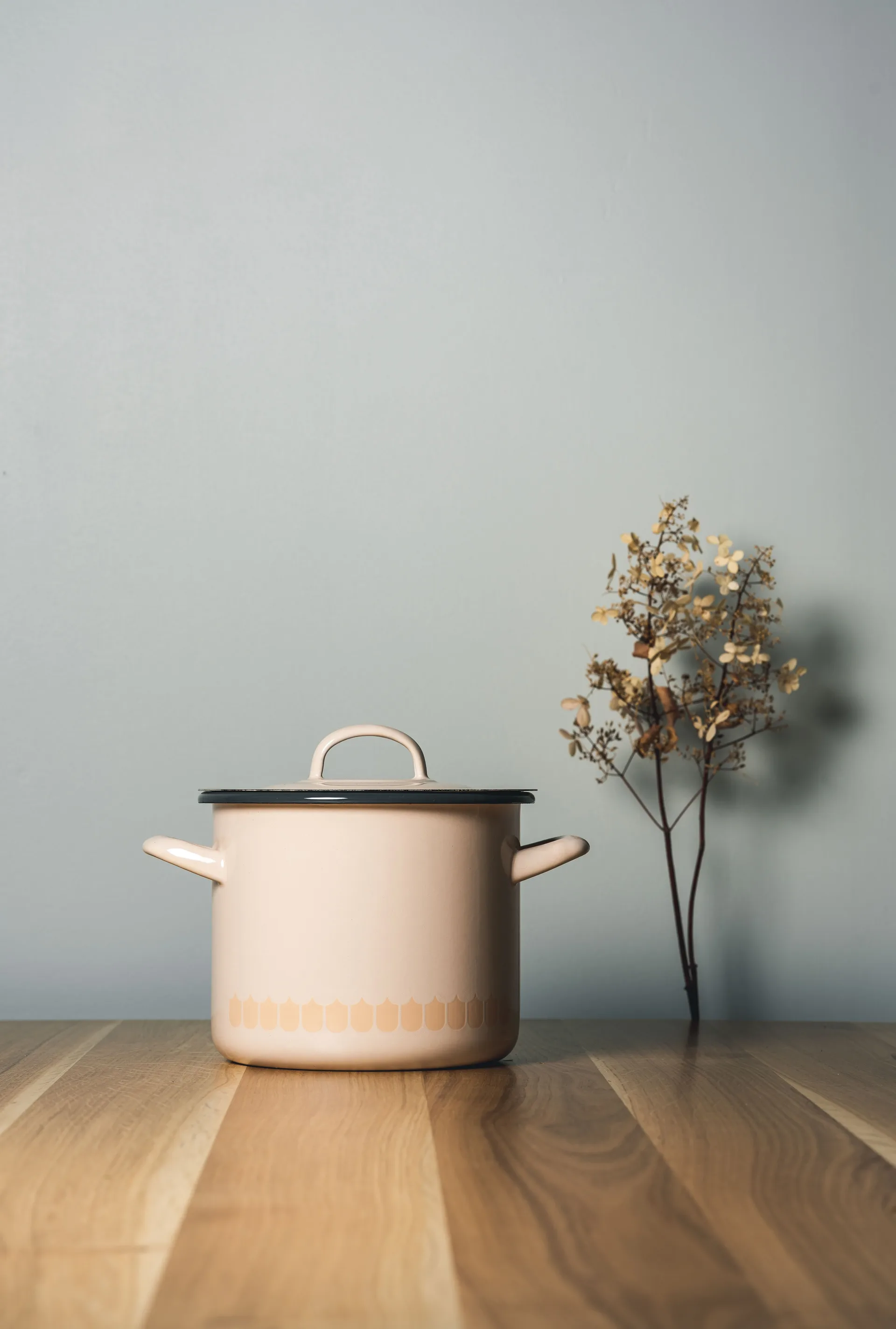 Cocotte en émail Vappu 2,5 L, Beige Muurla