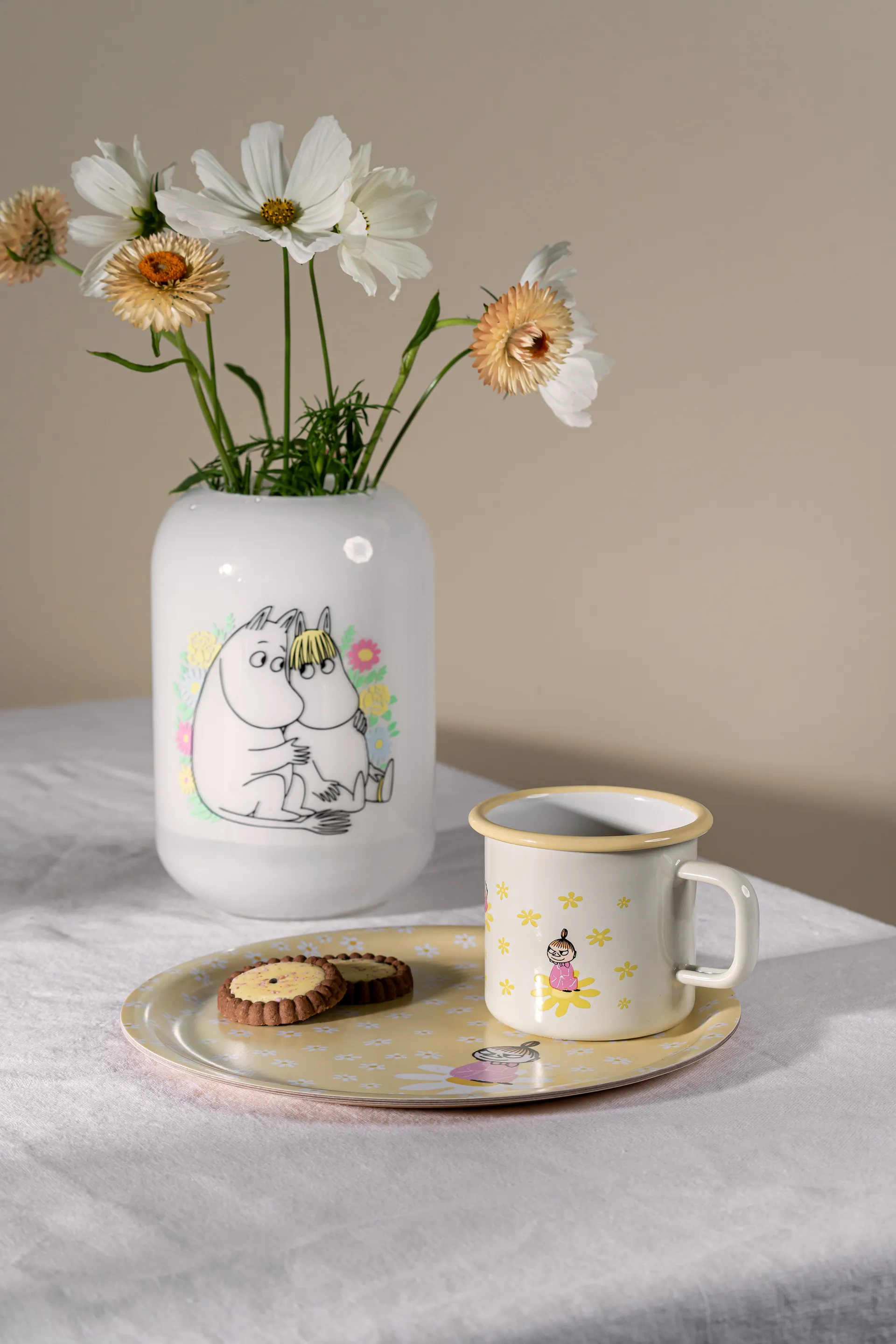 Mug en émail Moomin 37 cl, Fleurs Muurla