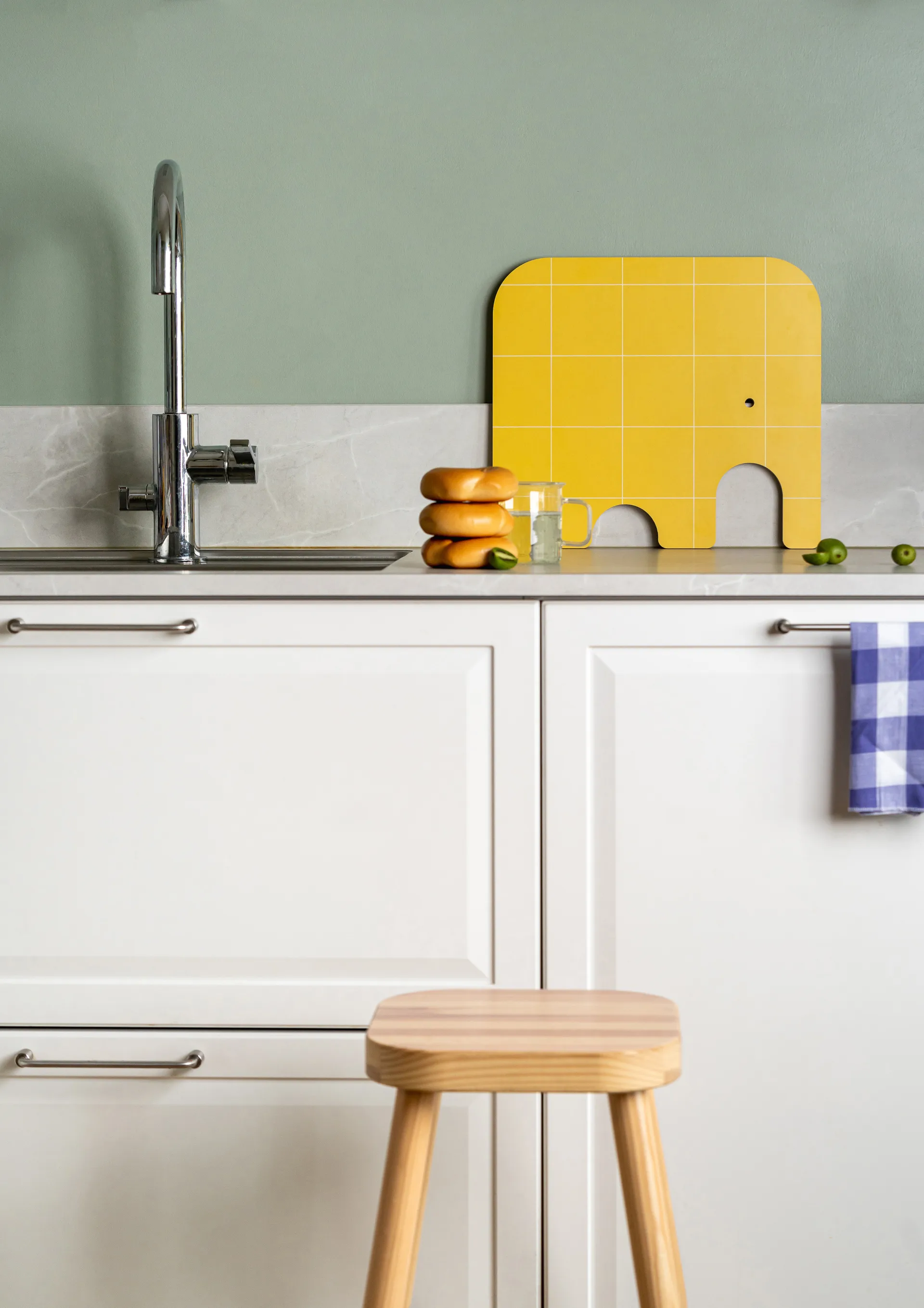 Planche à découper Elephant Chop & Serve L, Yellow Muurla