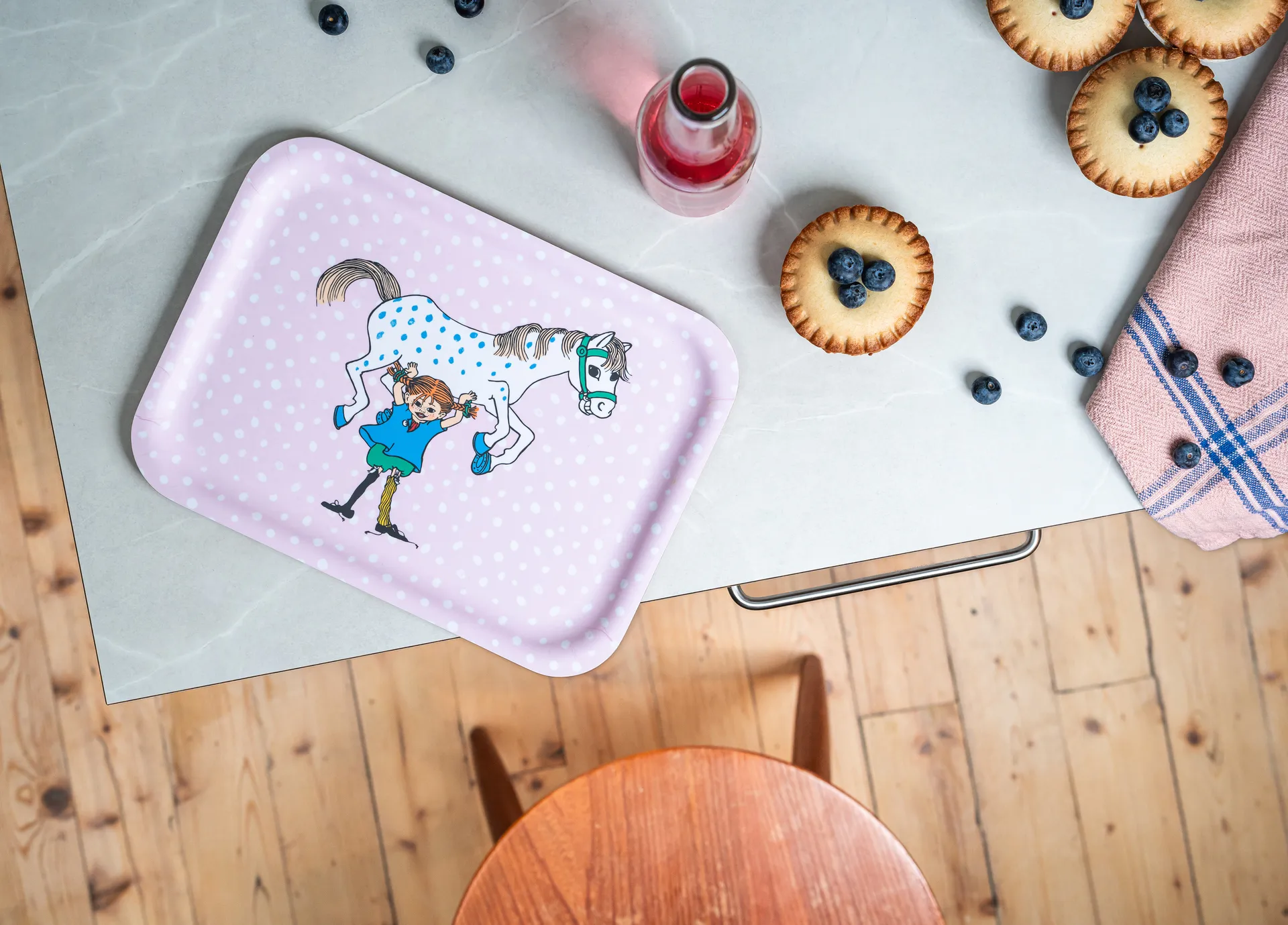Plateau Pippi 20x27 cm, Pippi and the Horse Muurla