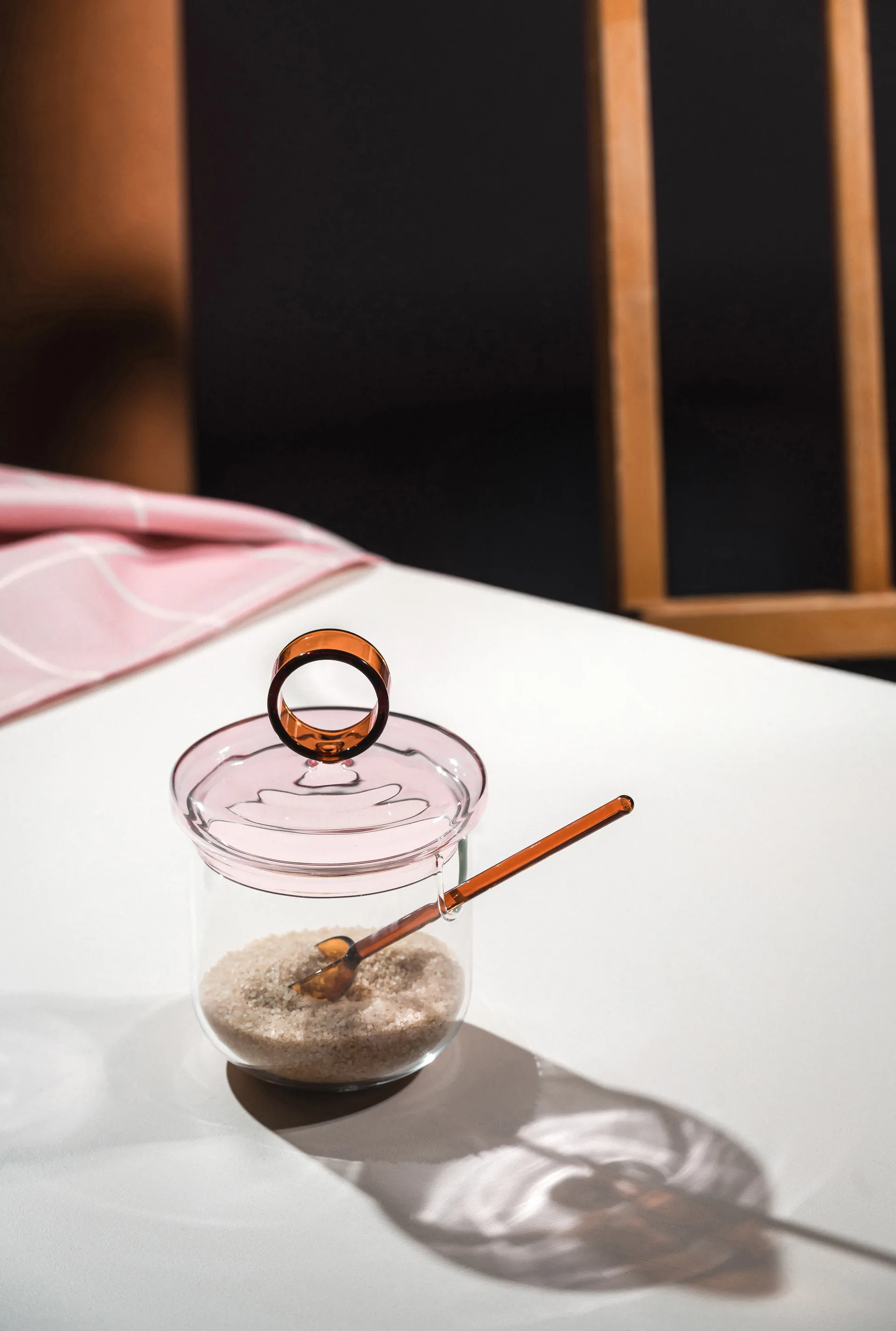 Sucrier Loop avec cuillère Ø14 cm, Klar-pink-amber Muurla