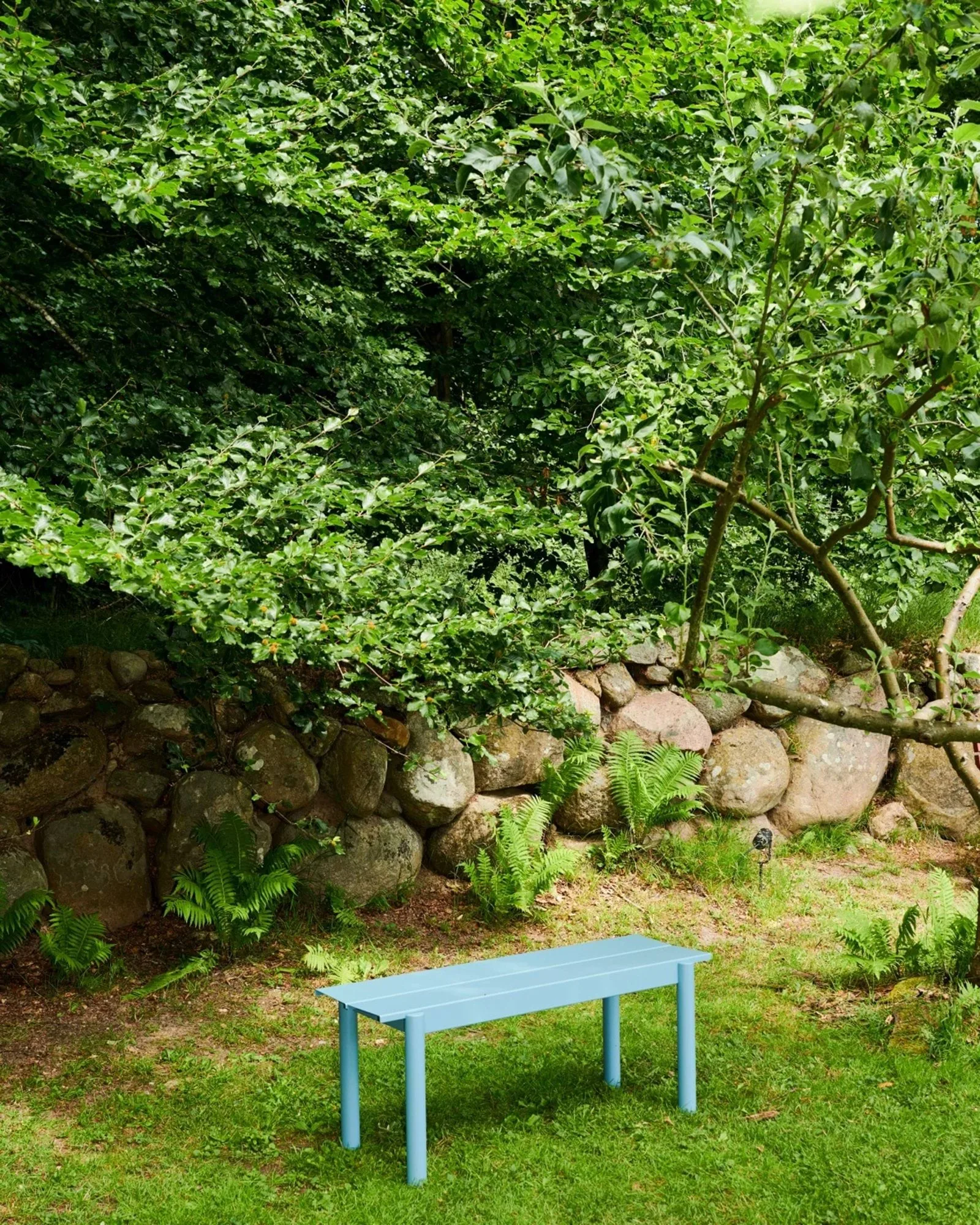Banc Linear steel bench 110x34 cm, Pale blue Muuto
