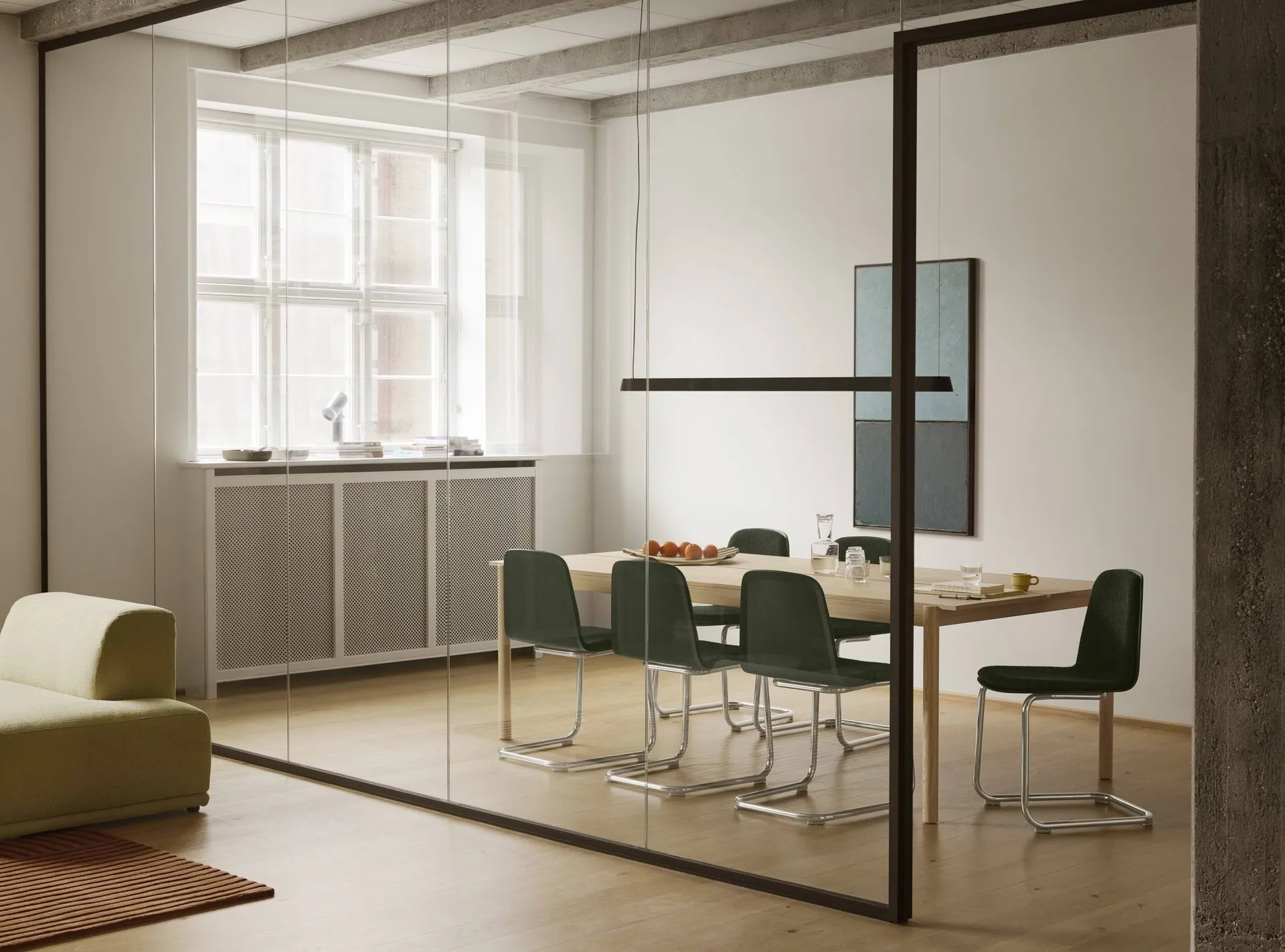 Brink Chair Cantilever Base chaise, Noir Muuto