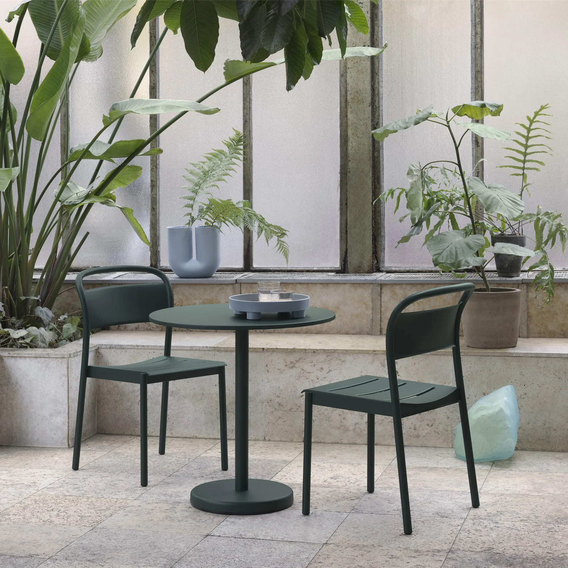 Chaise Linear steel side chair, Dark green Muuto