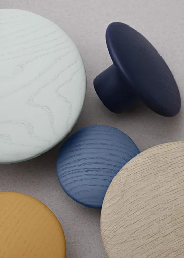 Crochet Dots wood sage green - Ø6,5 cm - Muuto