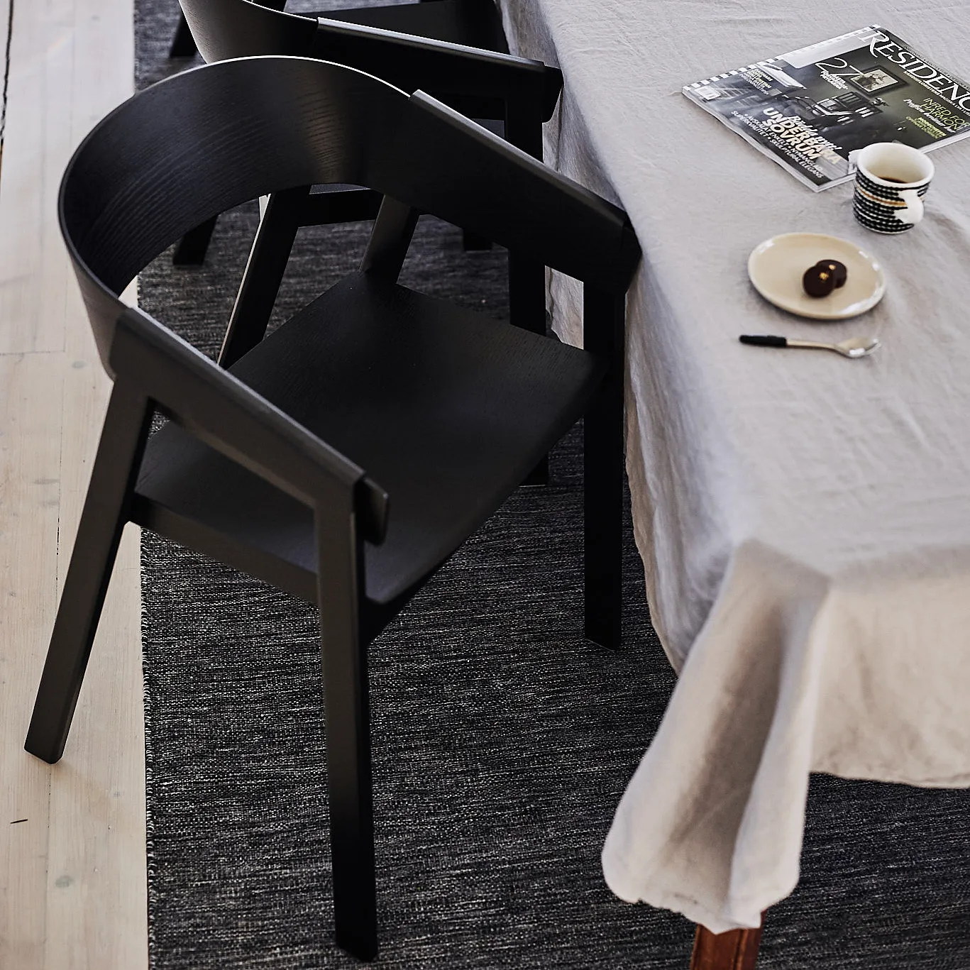 Fauteuil Cover, noir Muuto