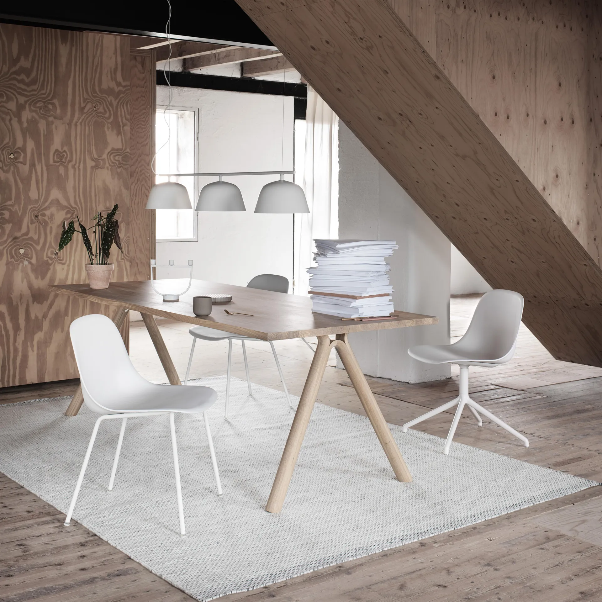 Lampe à suspension Ambit Rail, gris Muuto