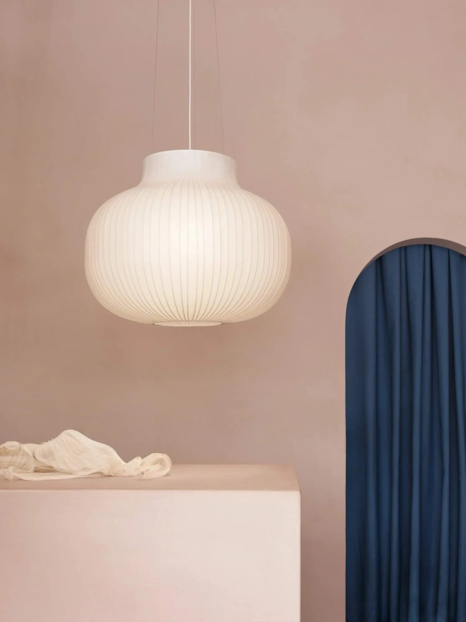 Lampe à suspension Strand close, 60cm Muuto