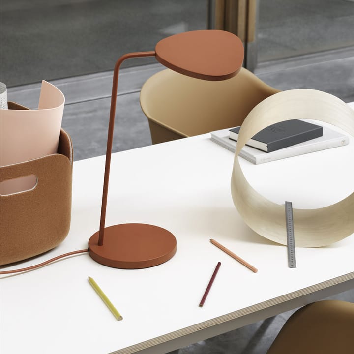 Lampe de table Leaf blanche - Copper brown - Muuto