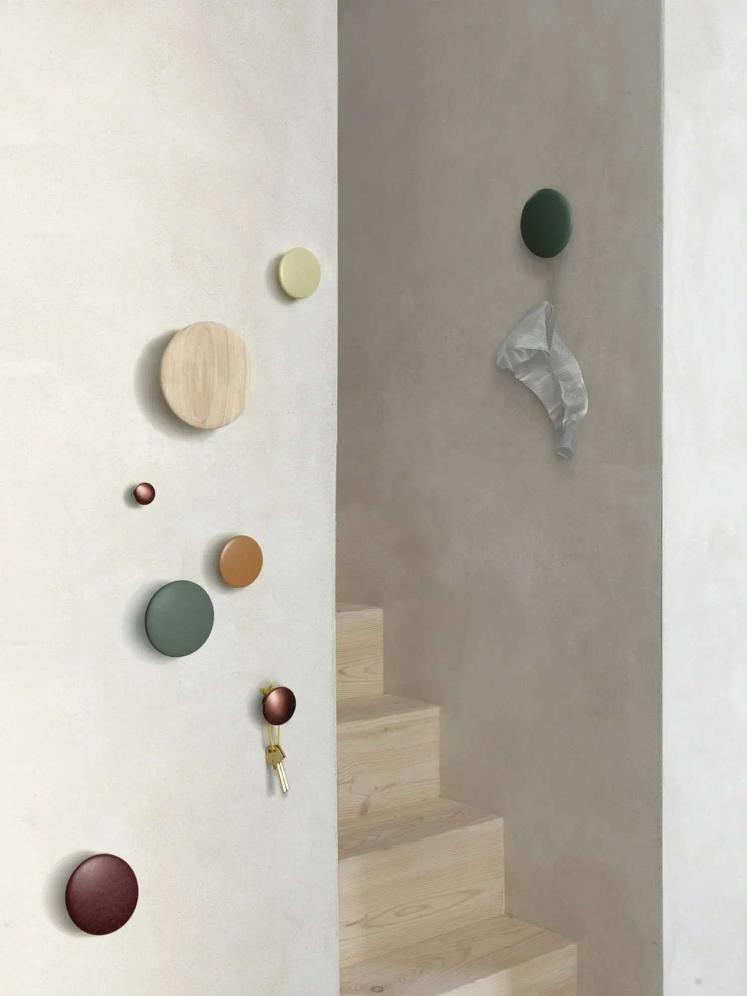 Patère The Dots chêne, moyen chêne Muuto