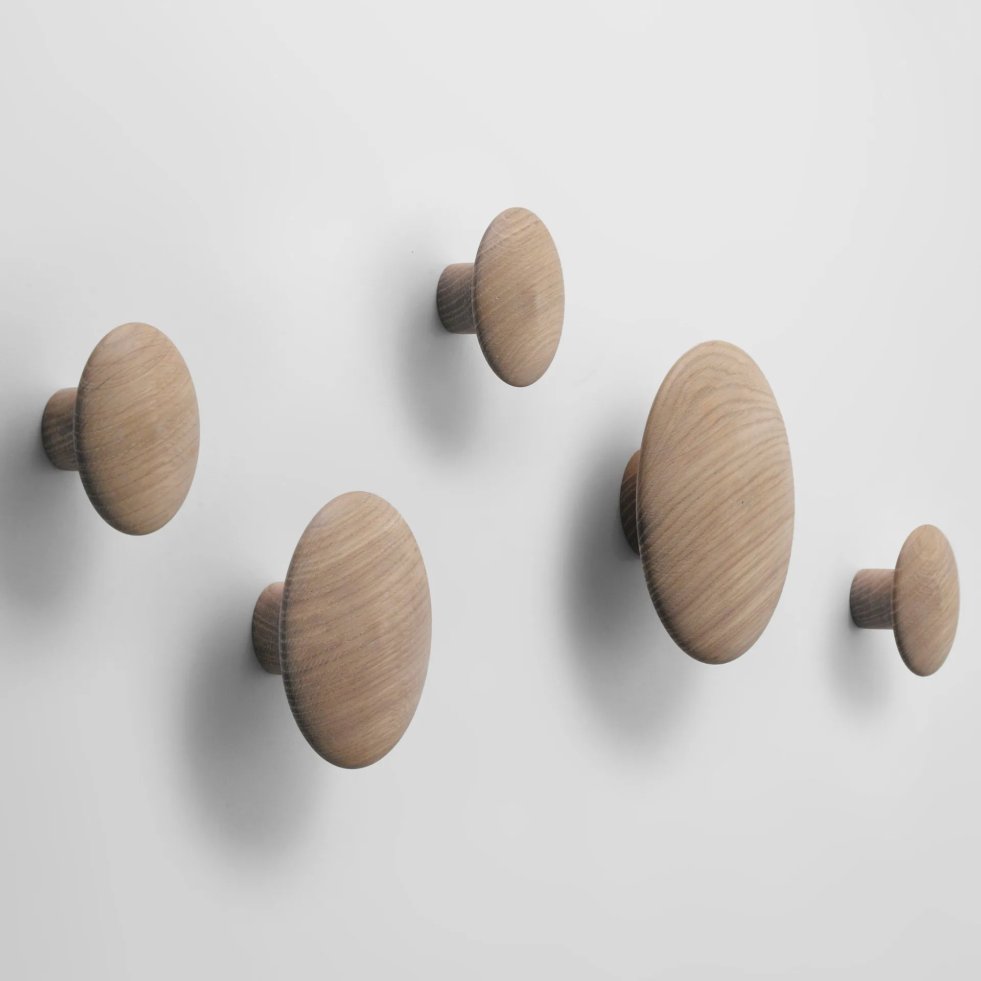 Patère The Dots - lot de 5, chêne Muuto
