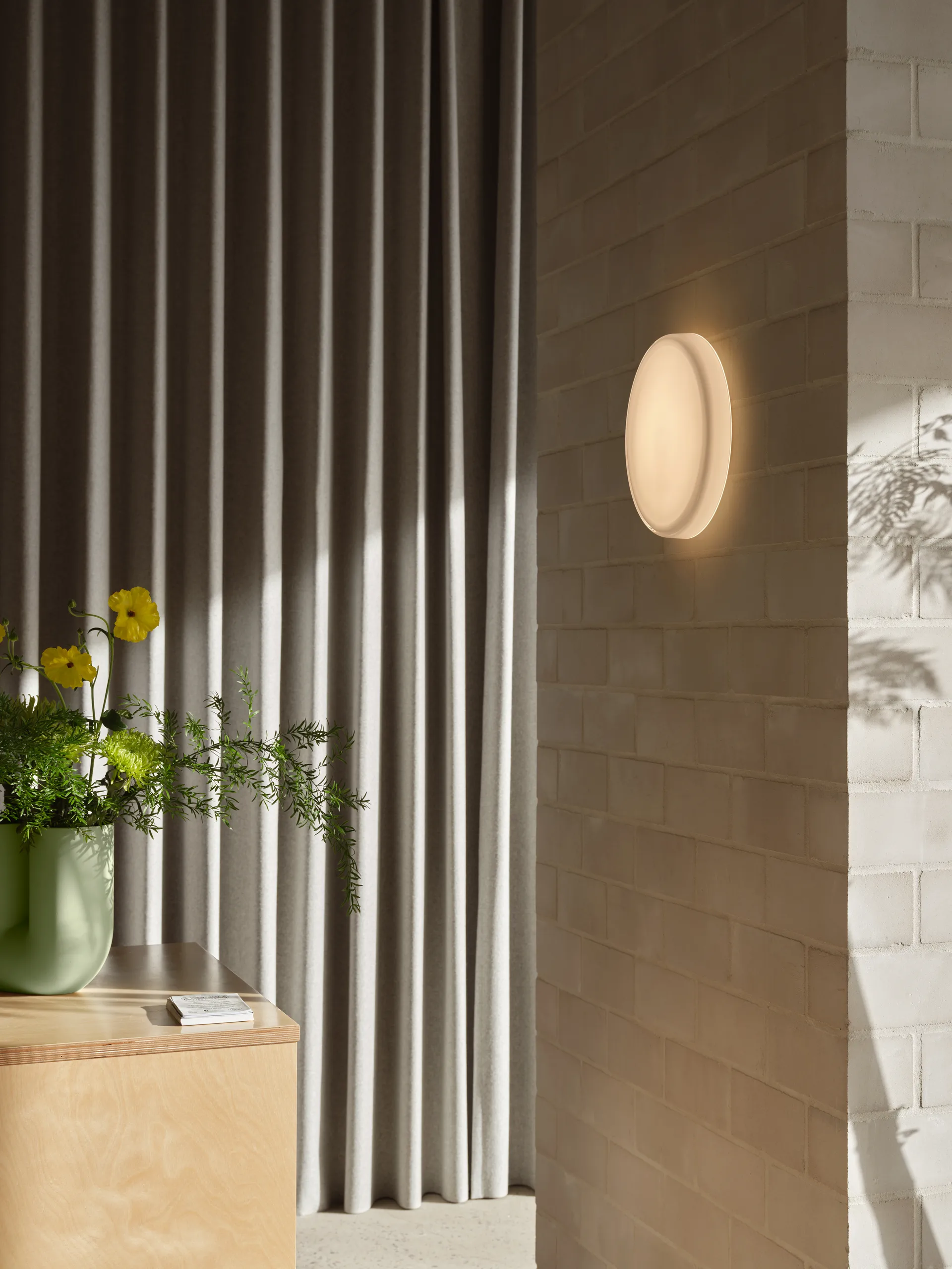 Plafonnier Looped IP44, White Muuto