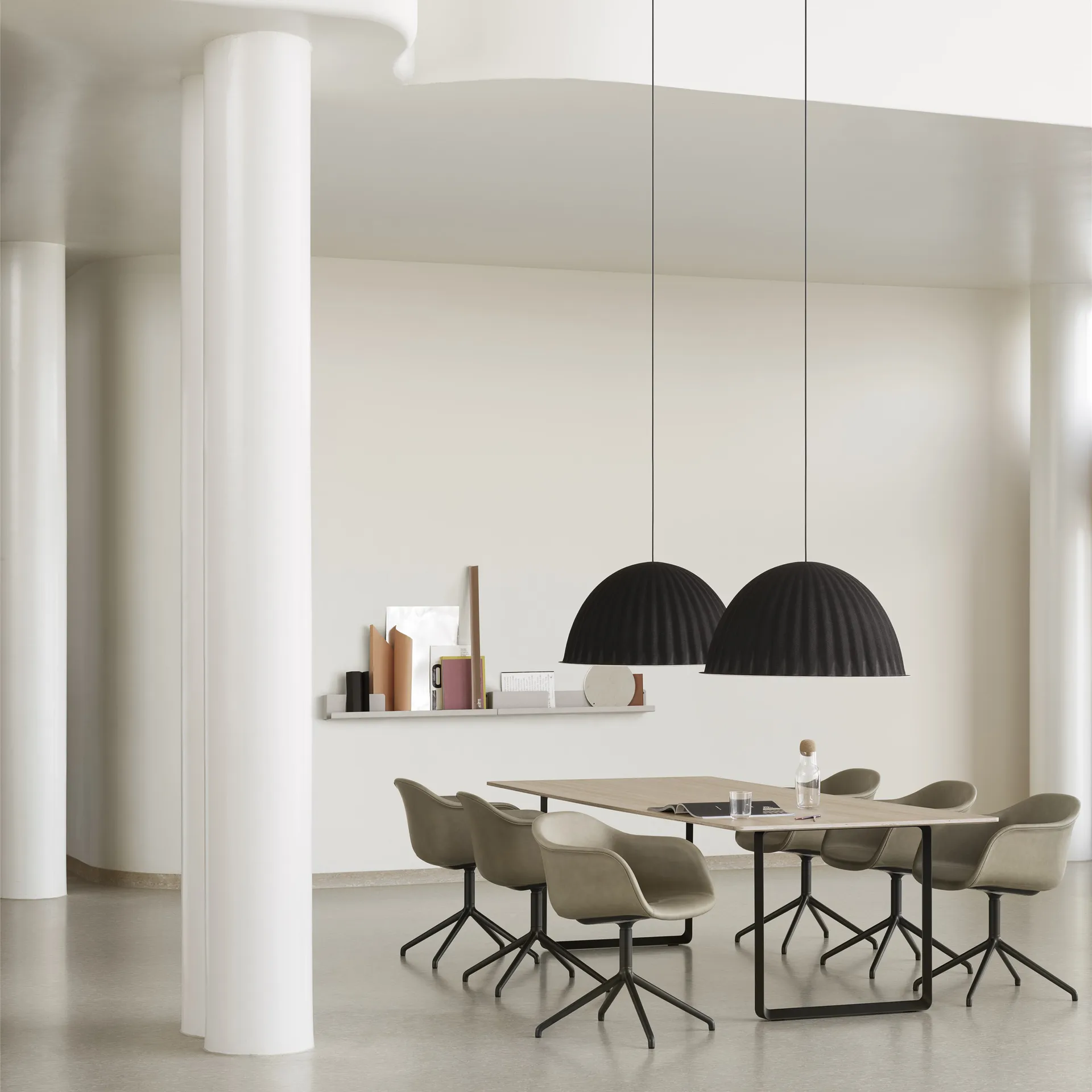 Suspension Under the bell Ø 82 cm, noir Muuto