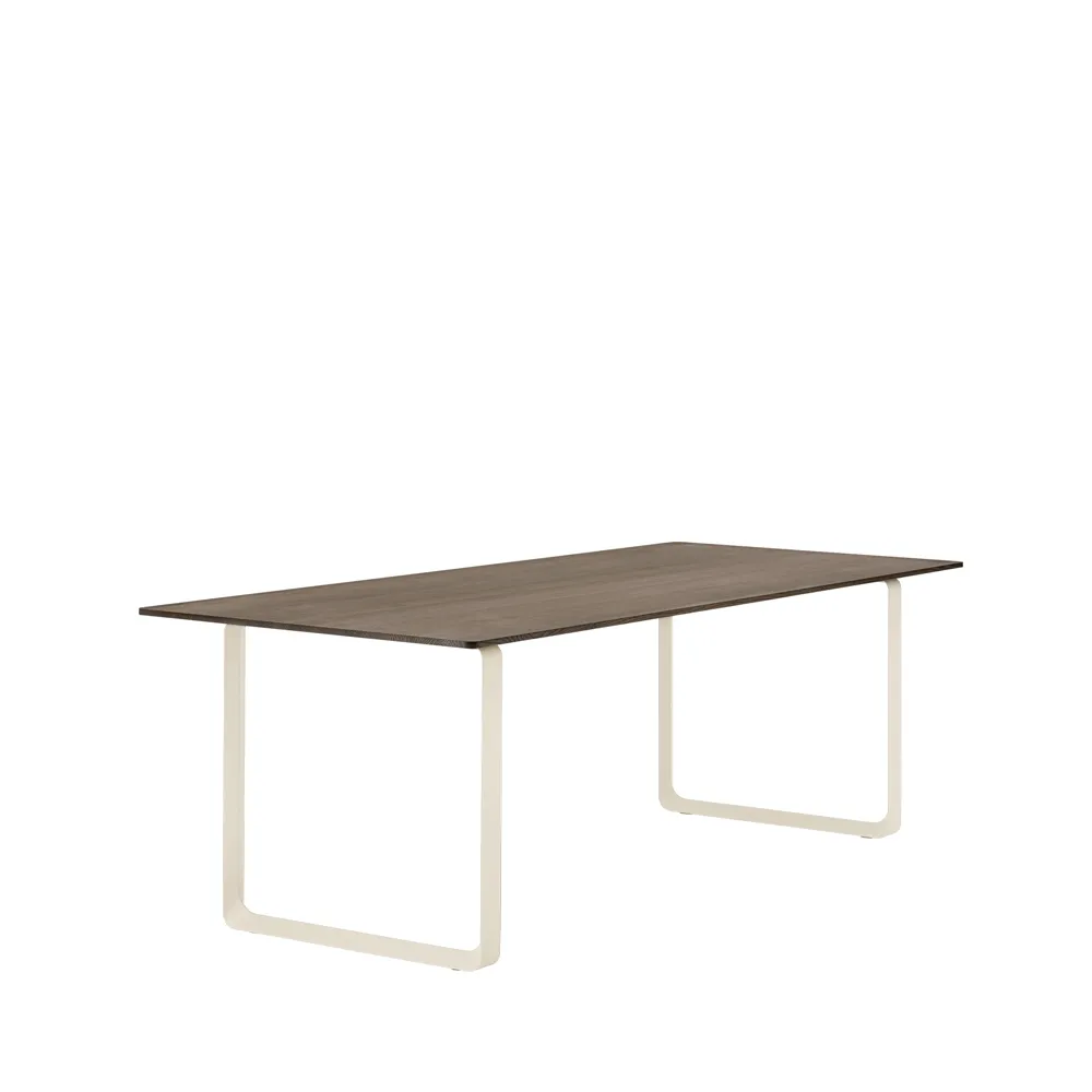 Table à manger 70/70 225x90 cm, Solid smoked oak-Sand Muuto