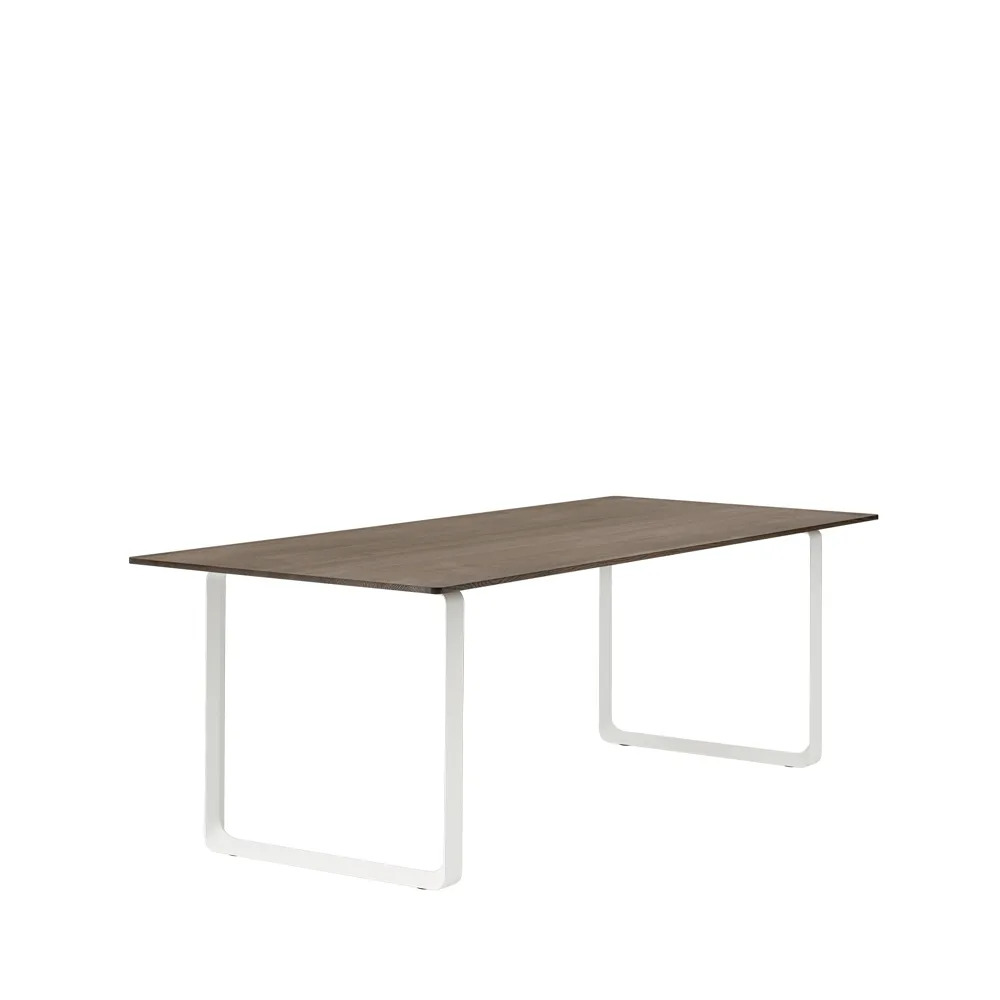 Table à manger 70/70 225x90 cm, Solid smoked oak-White Muuto