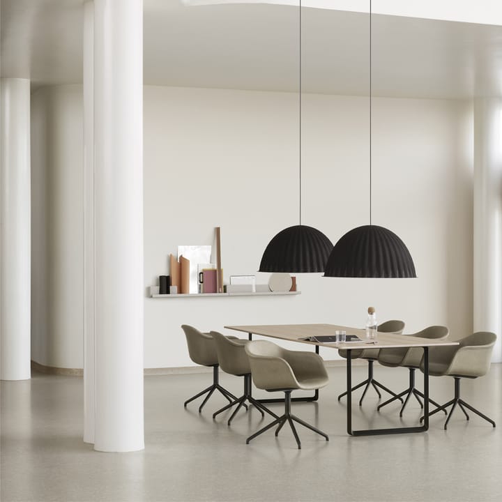 Table à manger 70/70 295x108 cm, Oak veneer-Plywood-Sand Muuto