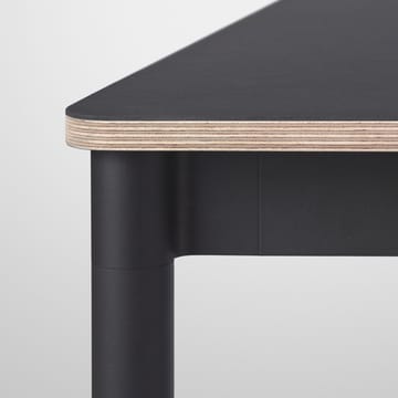 Table à manger Base - oak, structure noire, bord en contreplaqué, 190x85 cm - Muuto