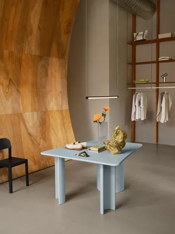 Table à manger Re-norm - Bleu clair, 130x120 cm - Muuto