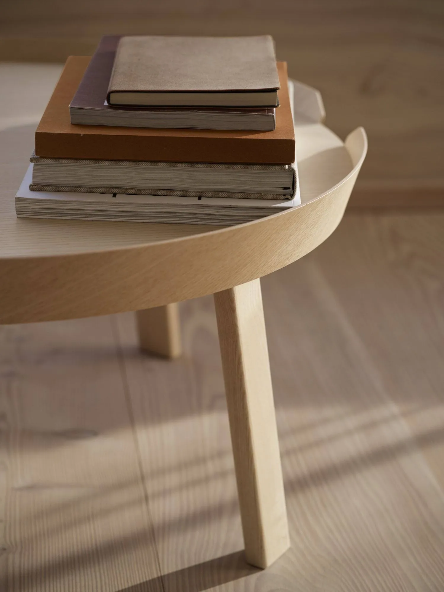 Table Around grande, Oak Muuto