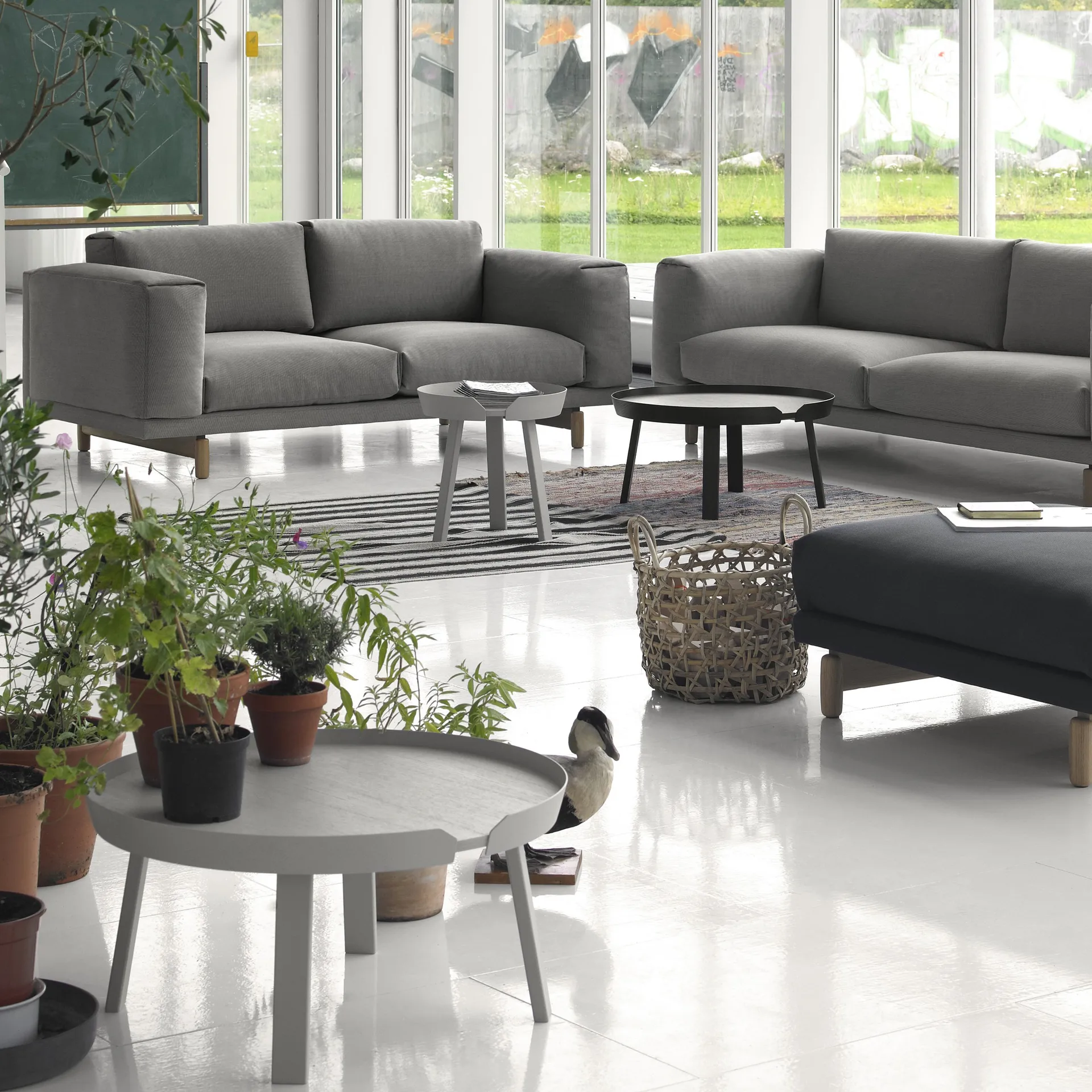 Table Around petite, gris Muuto