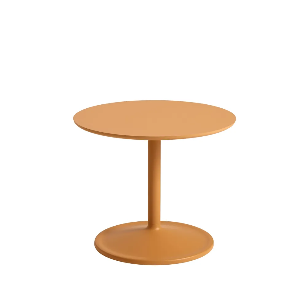 Table d'appoint Soft Ø48cm, Orange laminate H: 40 cm Muuto