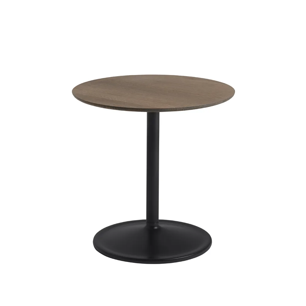 Table d'appoint Soft Ø48cm, Smoked oak-Black H: 48 cm Muuto