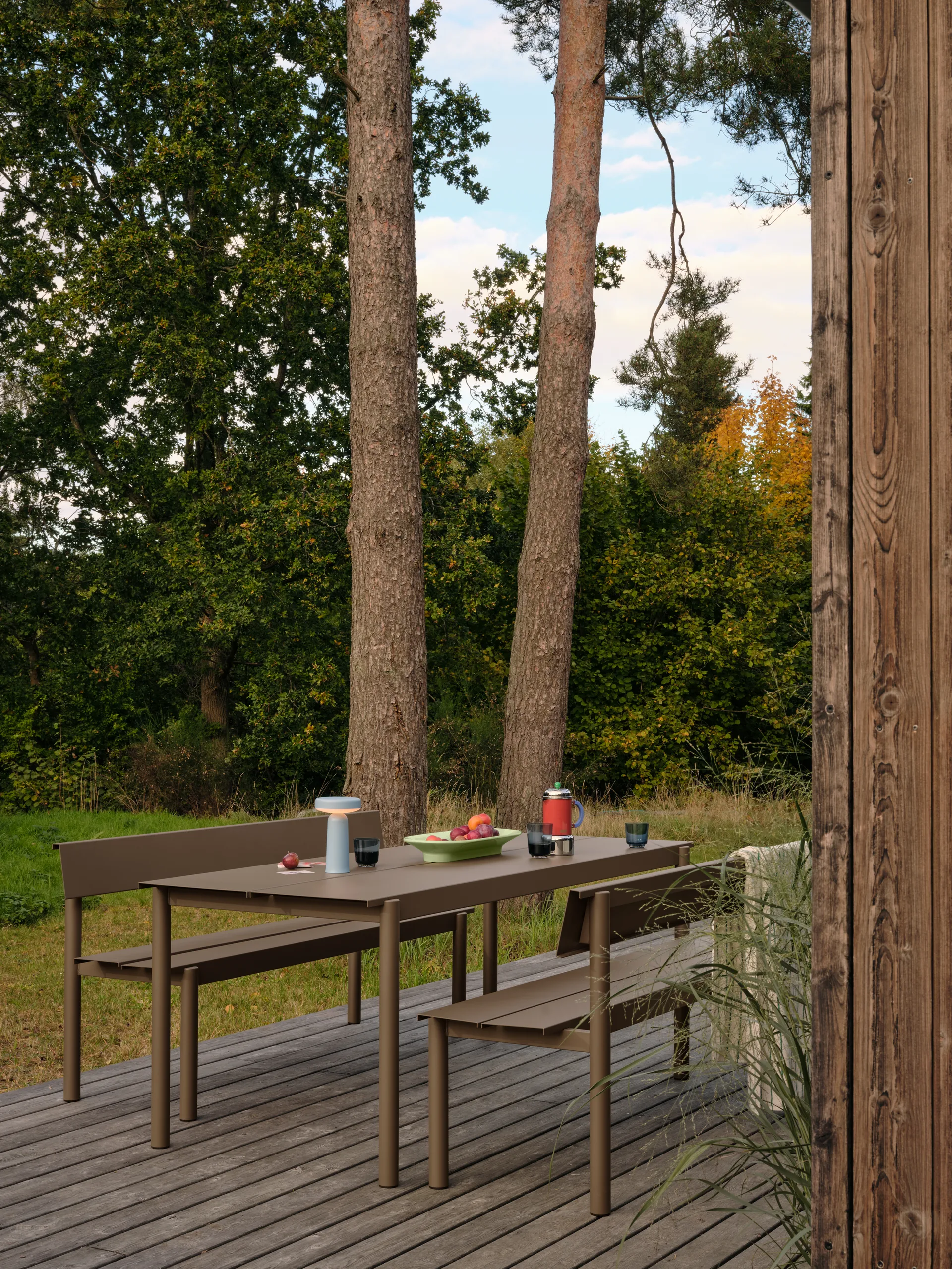 Table en acier Linear steel table 200 cm, Taupe Muuto