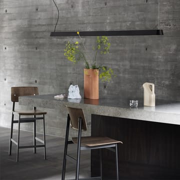 Tabouret de bar Loft - black, haut, structure en acier noir - Muuto