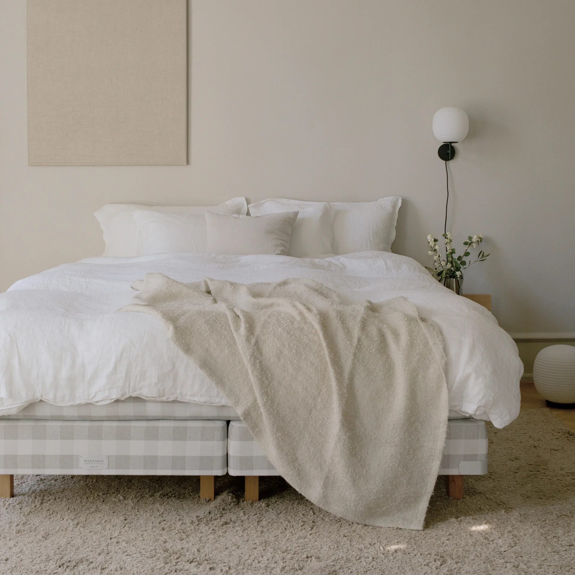 Applique murale Lantern small, Frosted white opal glass New Works