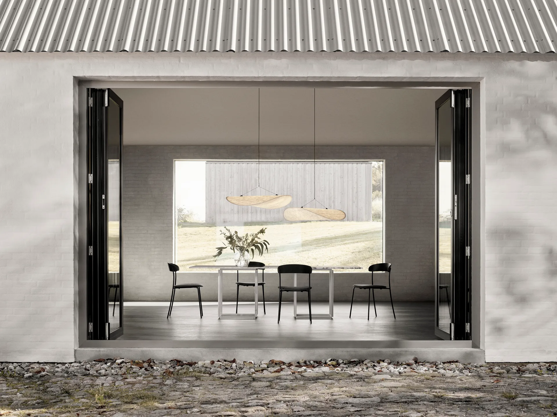 Chaise Missing, Frêne noir New Works