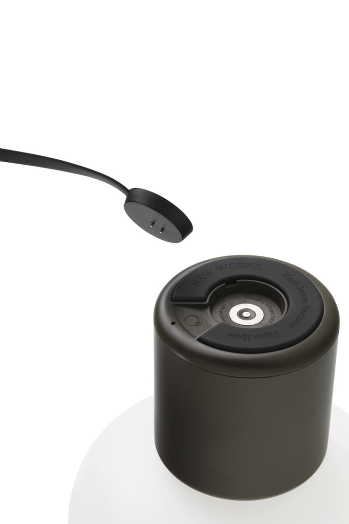 Lampe de table portable Karl-Johan, Forest green New Works
