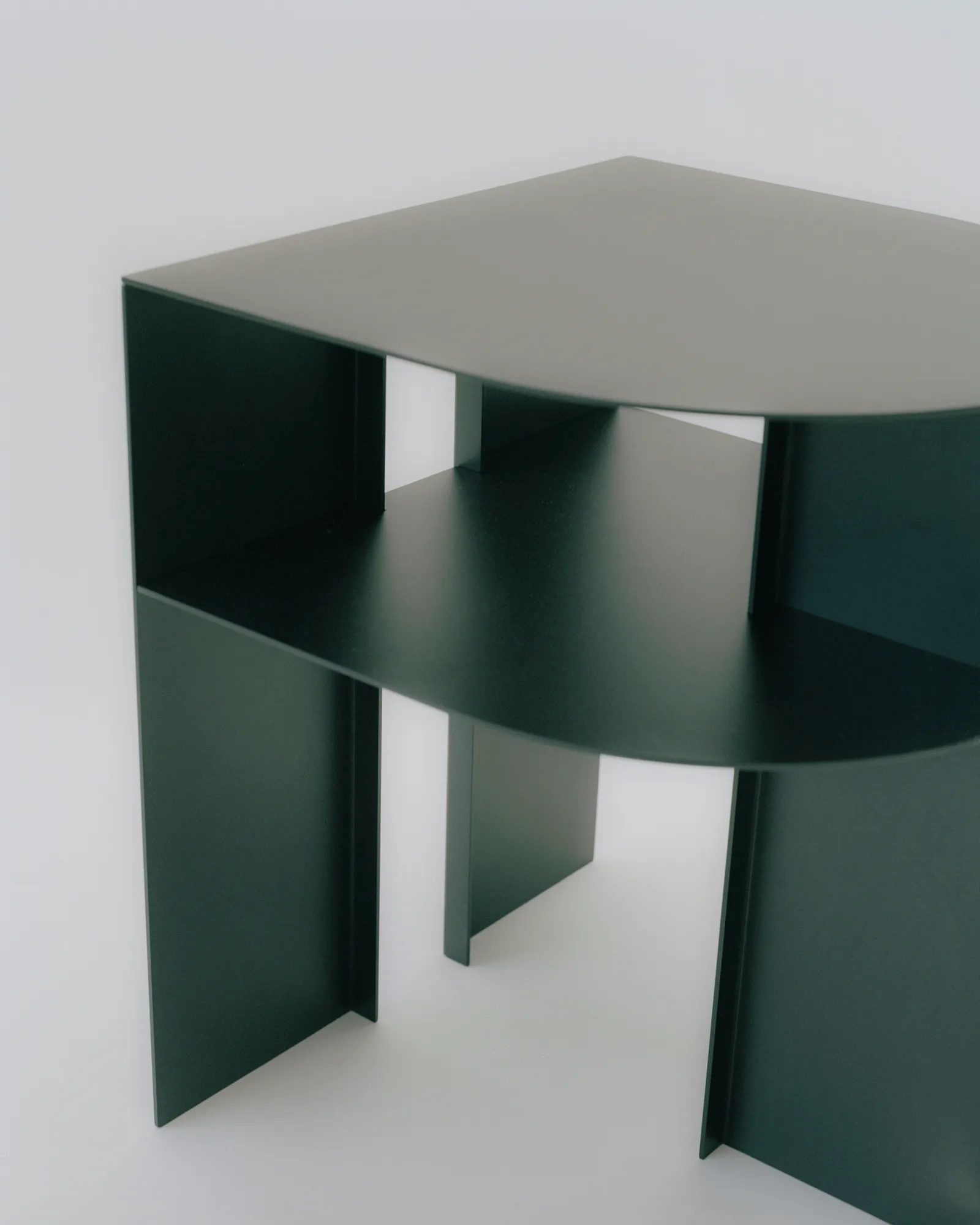 Rand table d’appoint, Black New Works