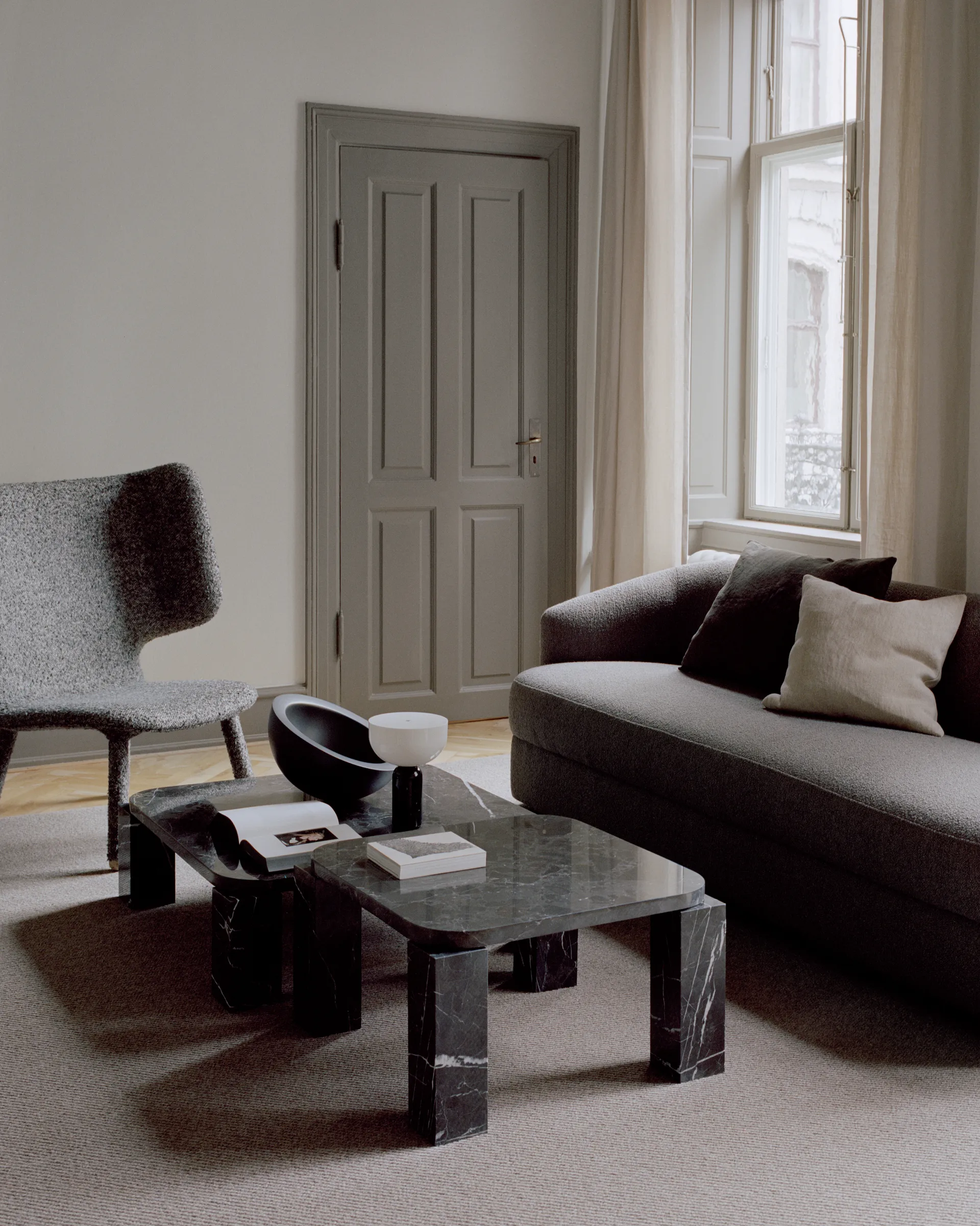 Table basse Atlas 82x82 cm, Costa Black marble New Works