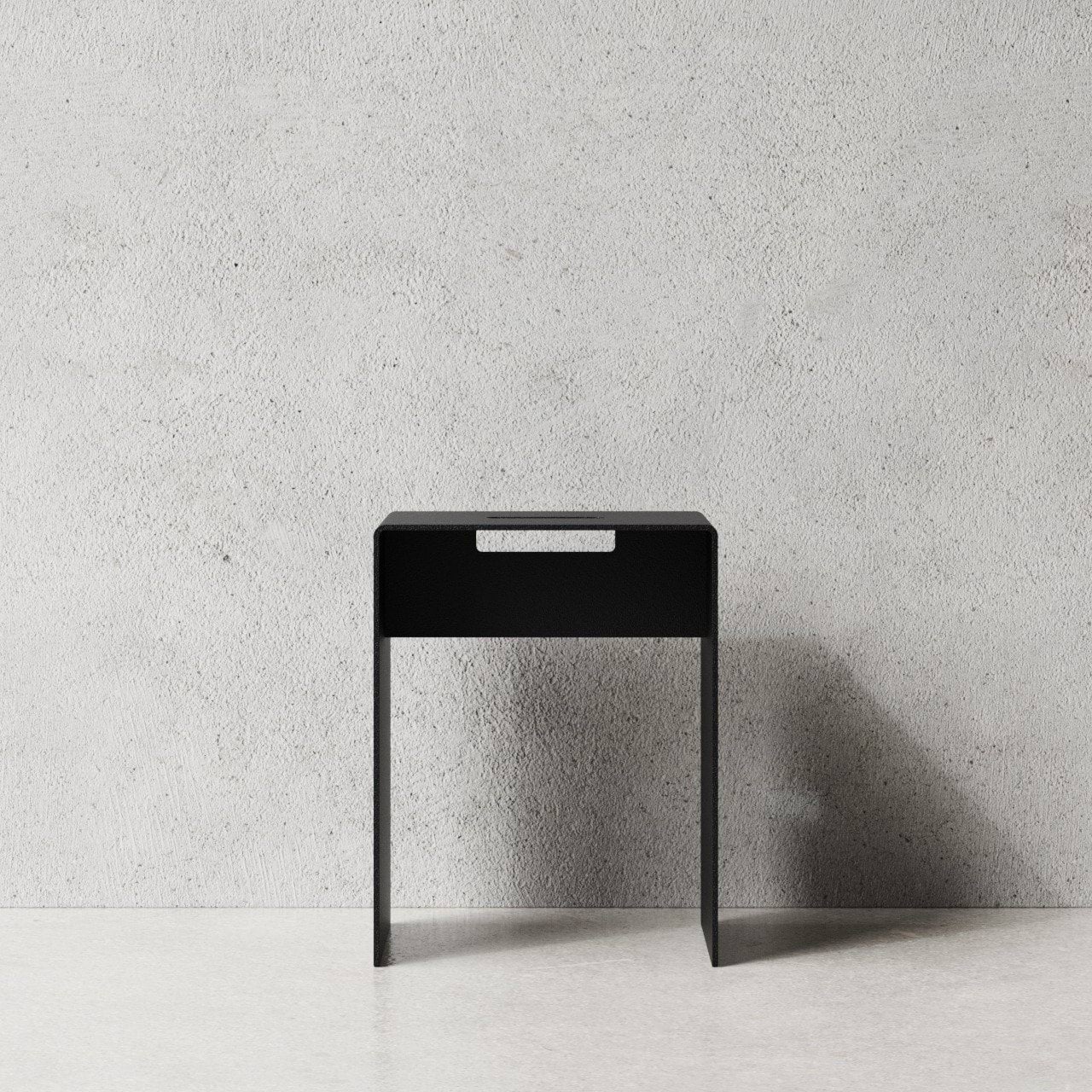 Nichba tabouret, Black Nichba