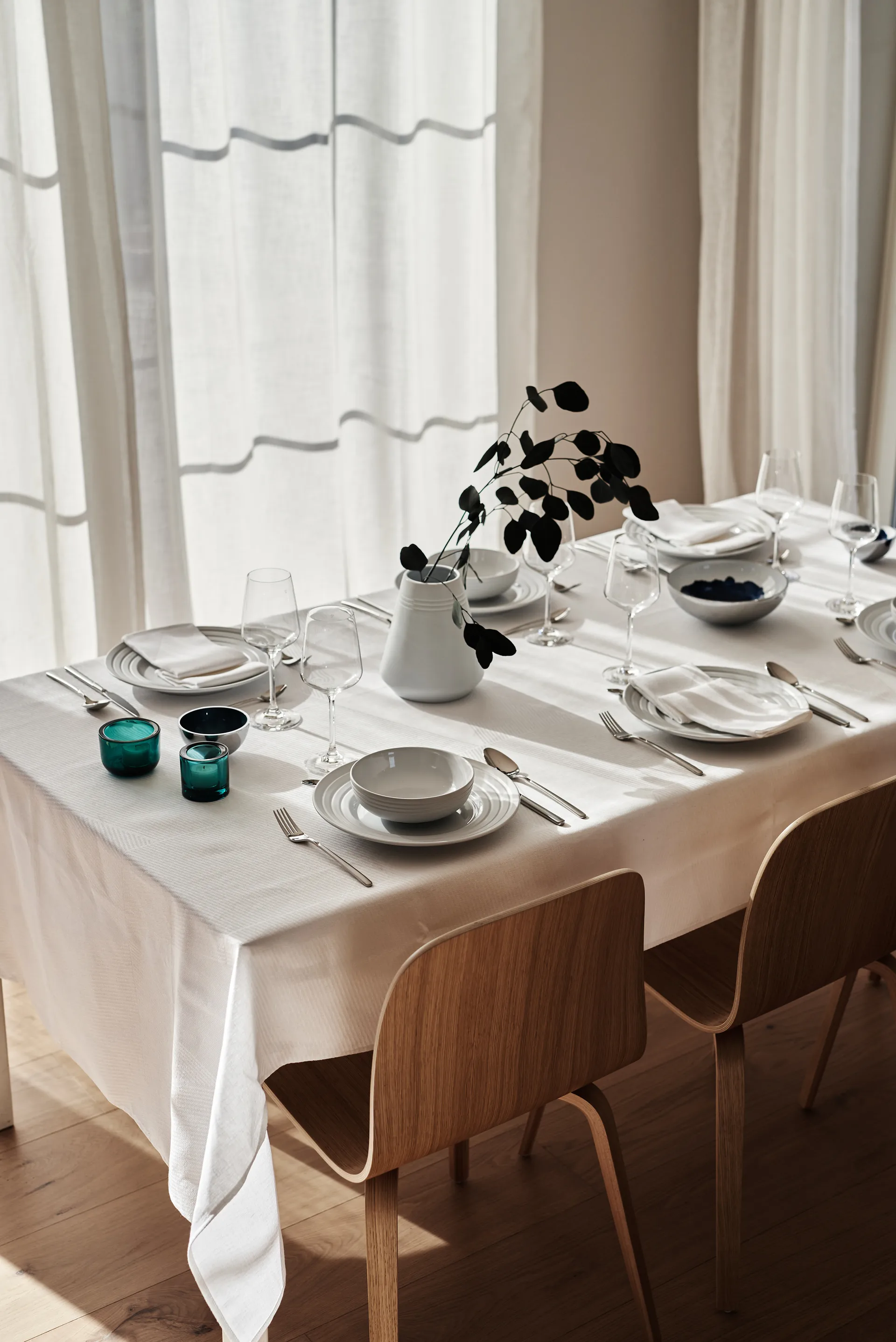 Nappe Geometric 147x250 cm, Blanc NJRD