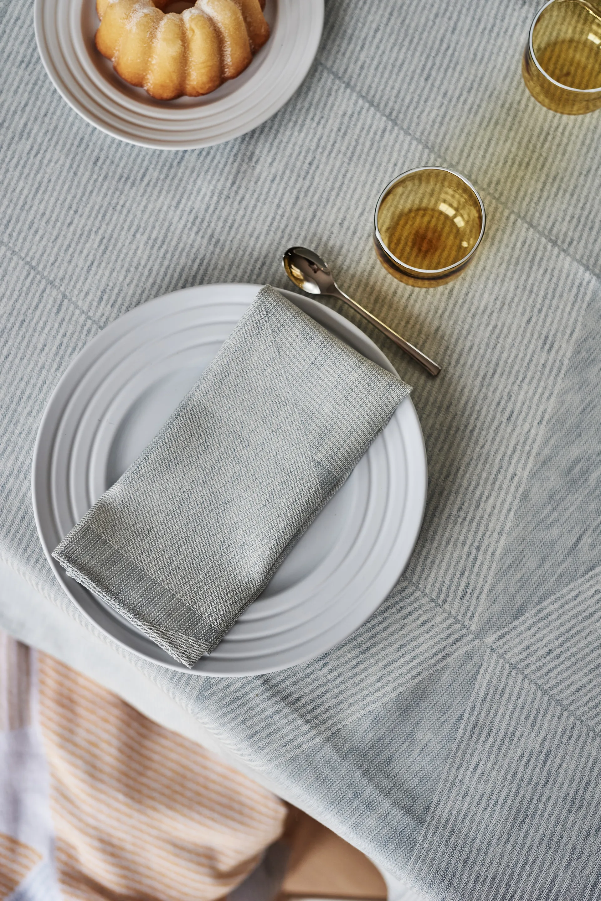 Nappe Geometric 147x250 cm, Bleu-blanc NJRD