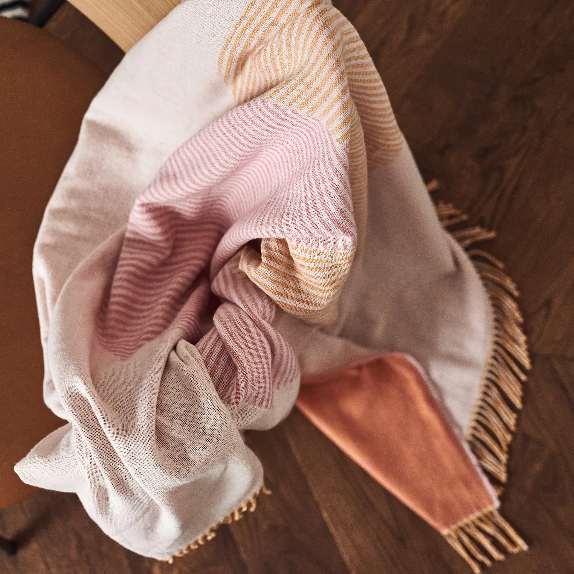 Plaid en coton Circles 130x185 cm, Blanc nature NJRD