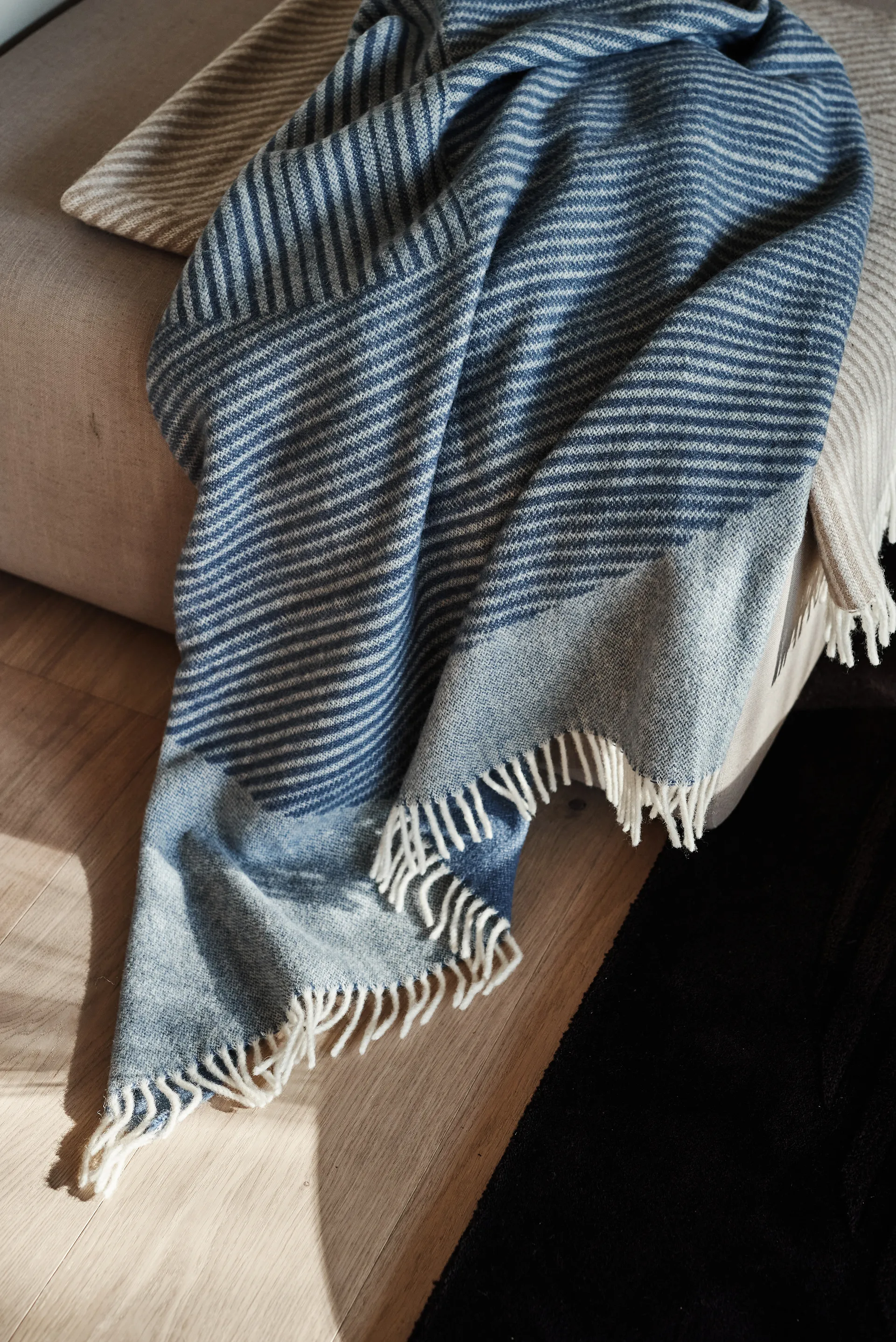 Plaid en laine Circles 130x185 cm, Bleu NJRD