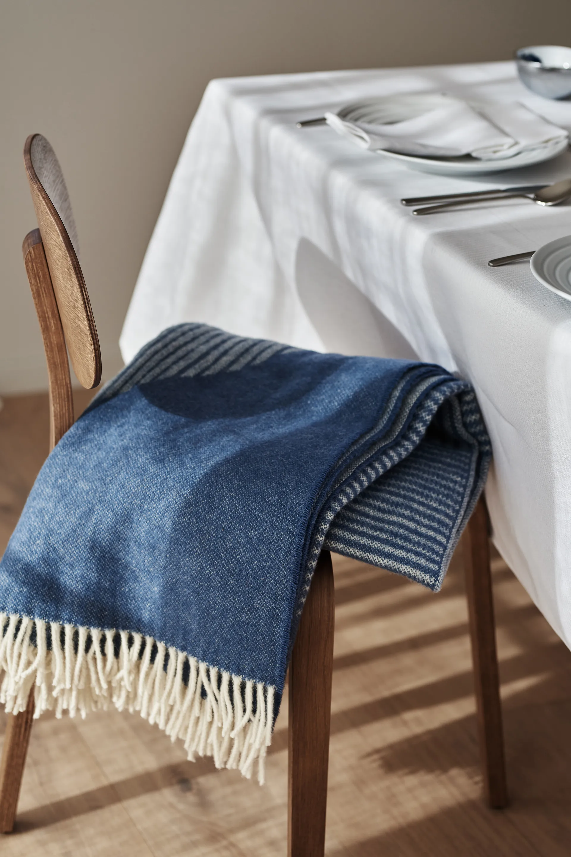 Plaid en laine Circles 130x185 cm, Bleu NJRD