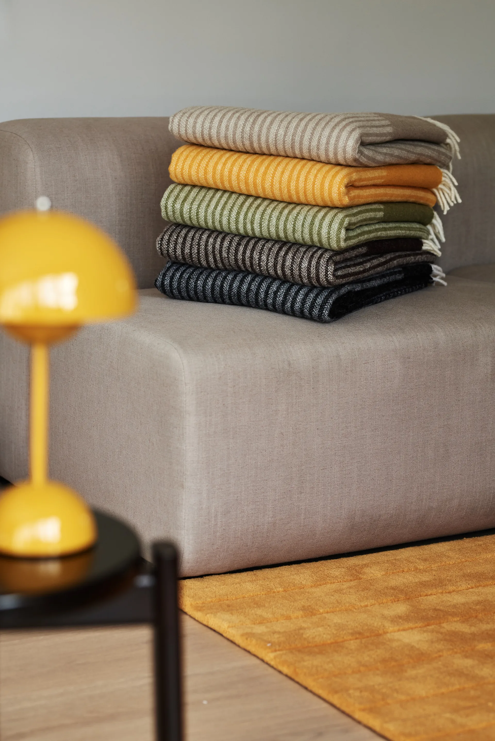 Plaid en laine Circles 130x185 cm, Jaune NJRD