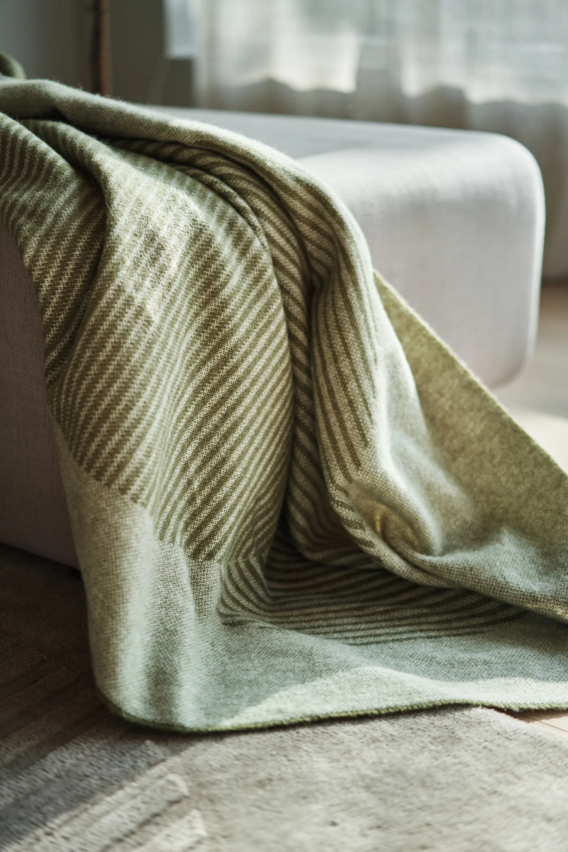 Plaid en laine Circles 130x185 cm, Vert NJRD