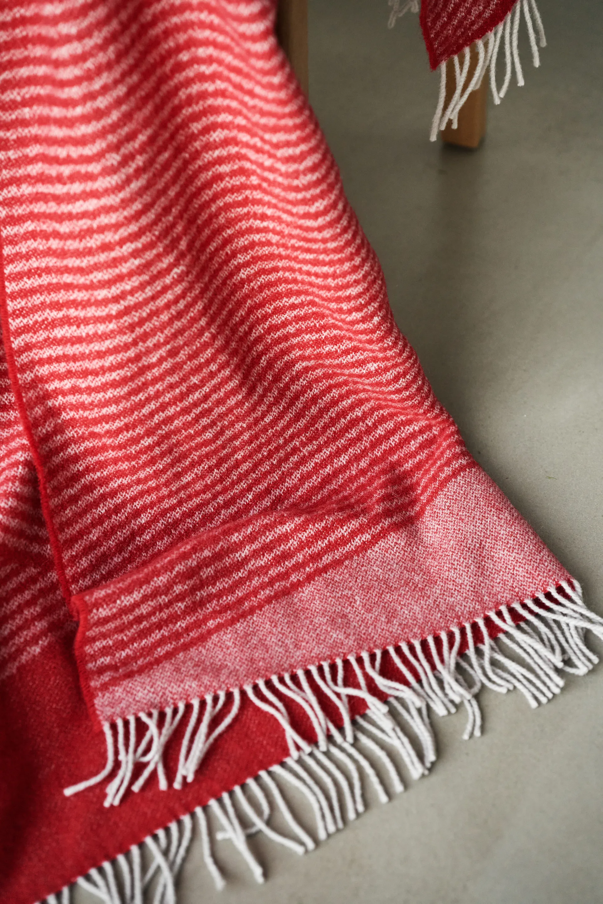 Plaid en laine Rectangles seasonal edition 130x185 cm, Rouge NJRD