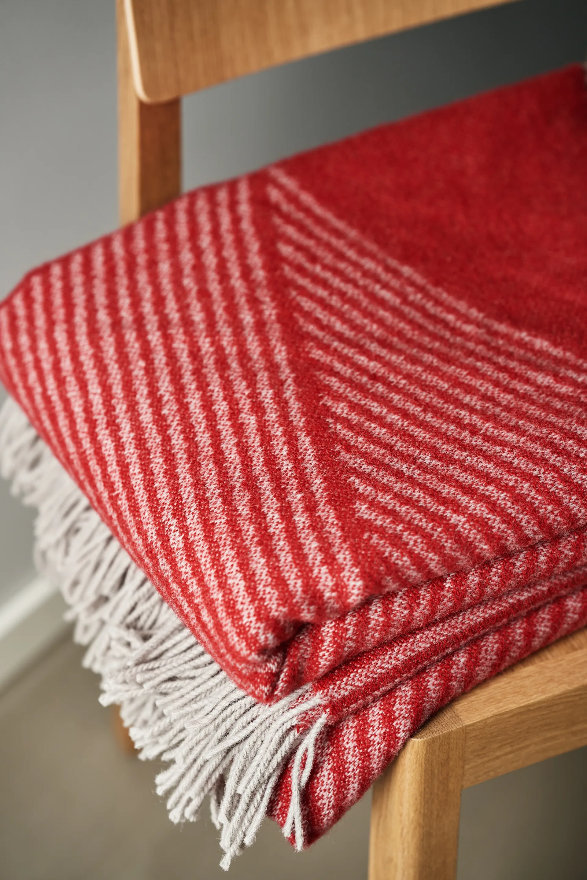 Plaid en laine Rectangles seasonal edition 130x185 cm, Rouge NJRD