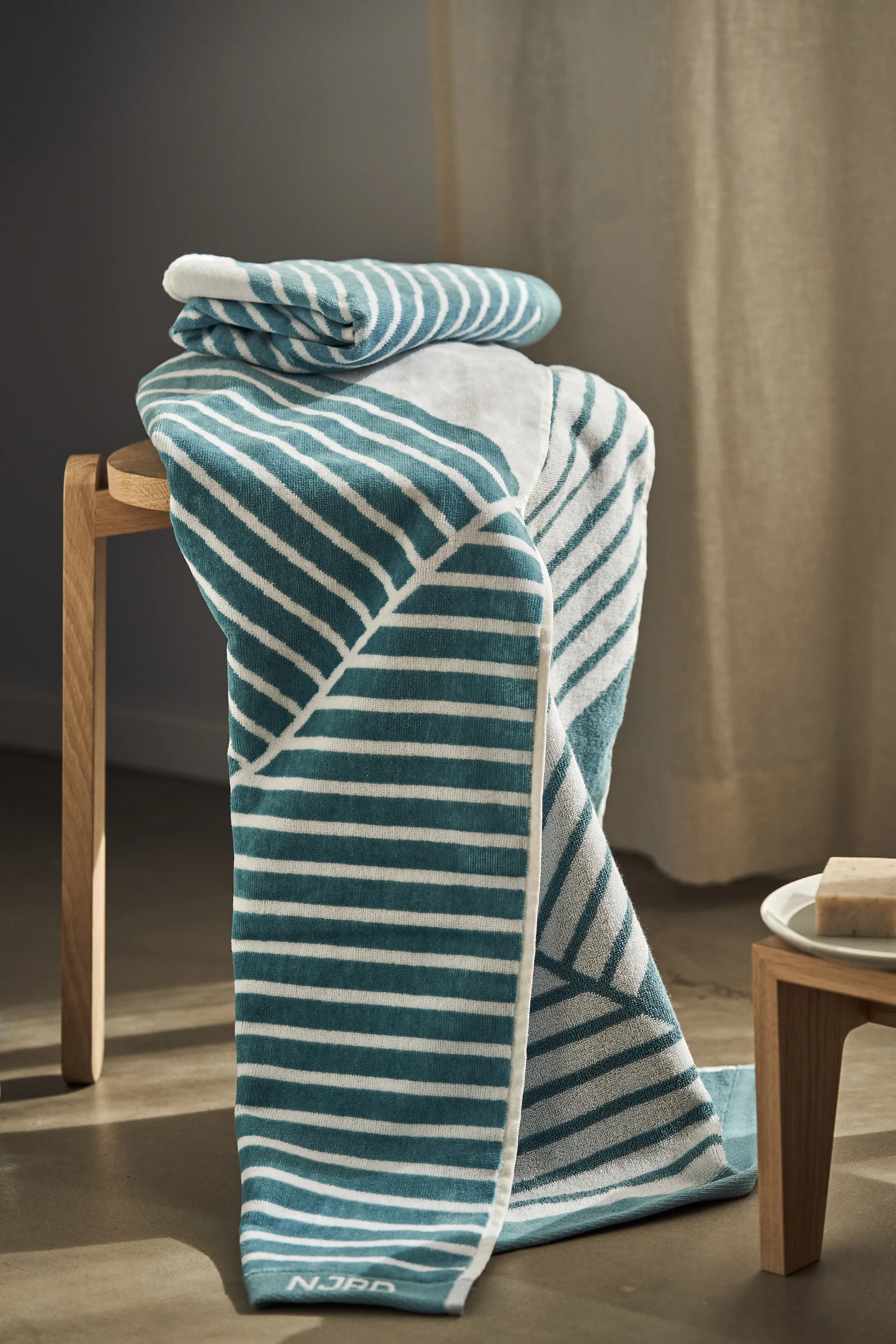 Serviette de bain Stripes 70x140 cm Special Edition 2022, Turquoise NJRD