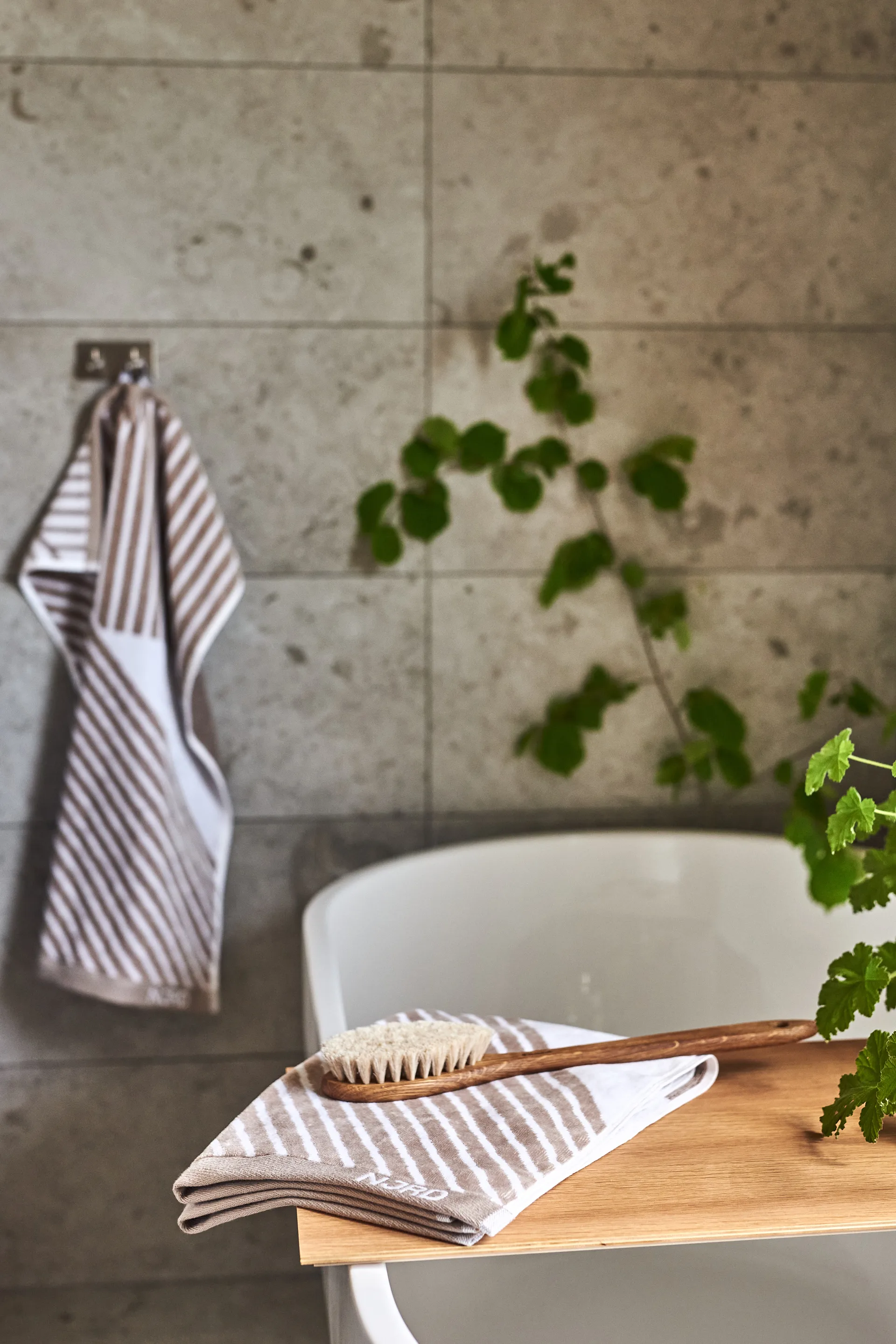 Serviette Stripes 50x70 cm , Beige NJRD