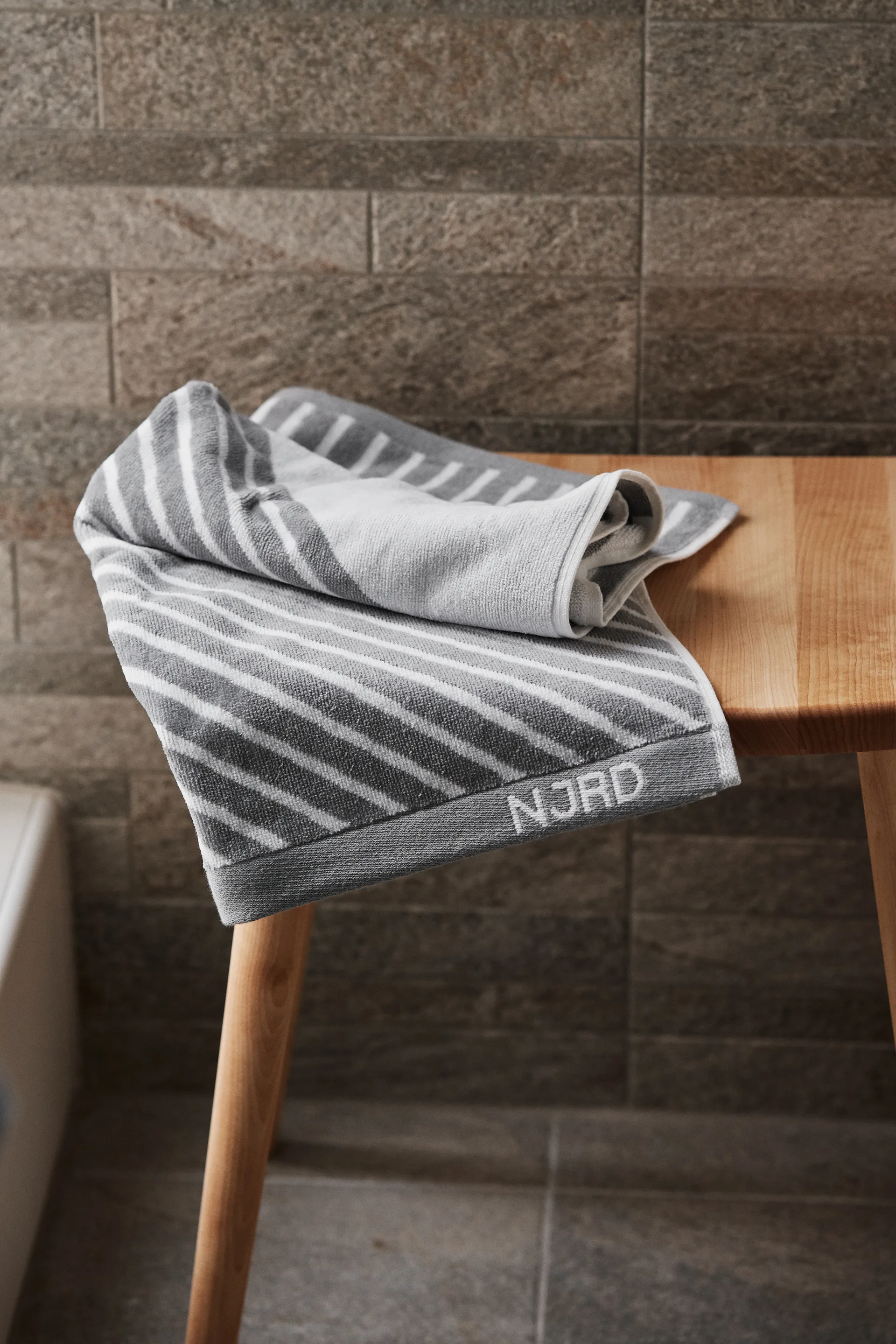 Serviette Stripes 50x70 cm , Gris NJRD
