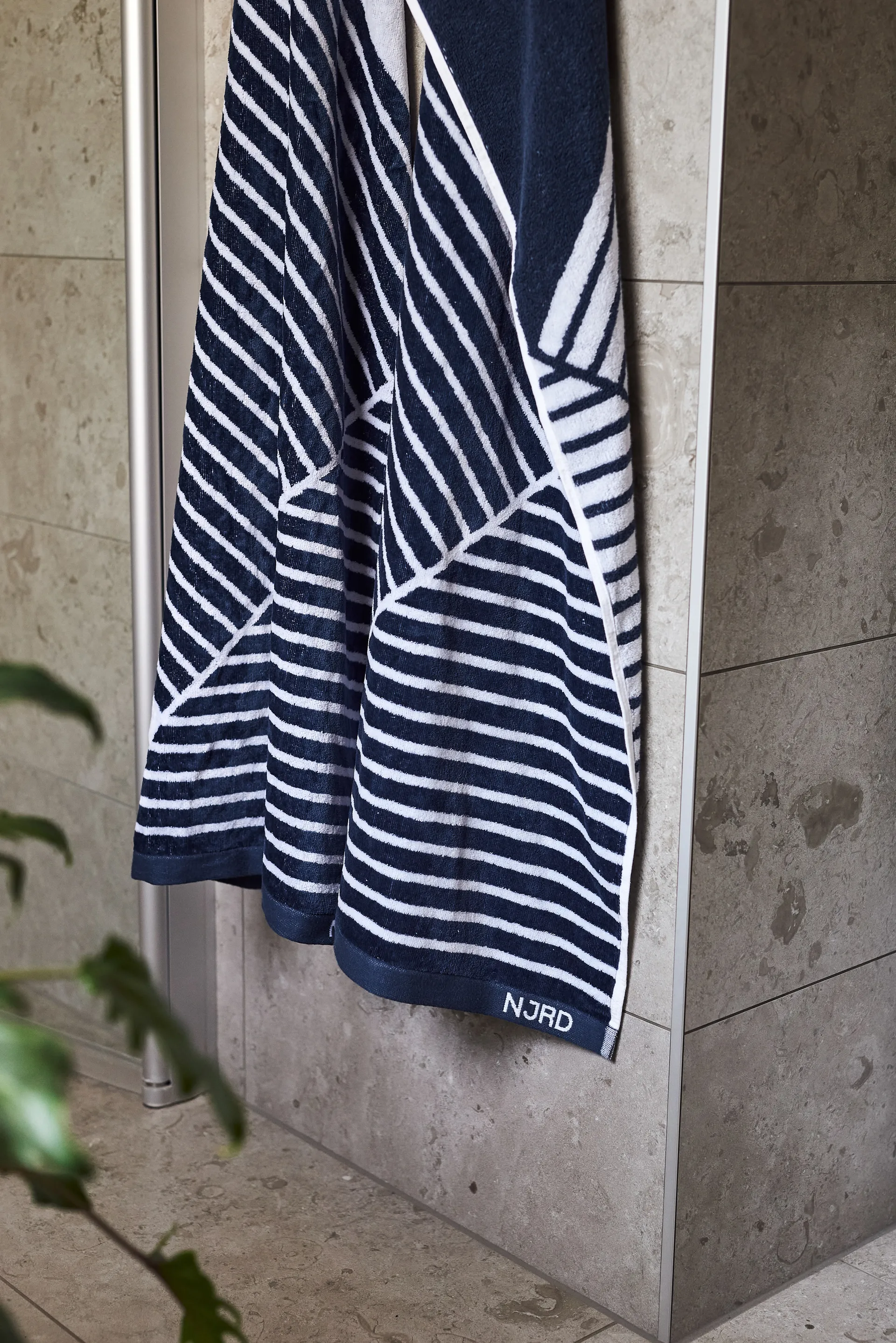 Serviette Stripes 70x140 cm , Bleu NJRD