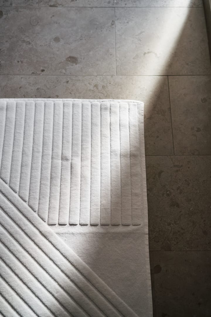 Tapis de salle de bain Stripes 50x90 cm - Blanc - NJRD